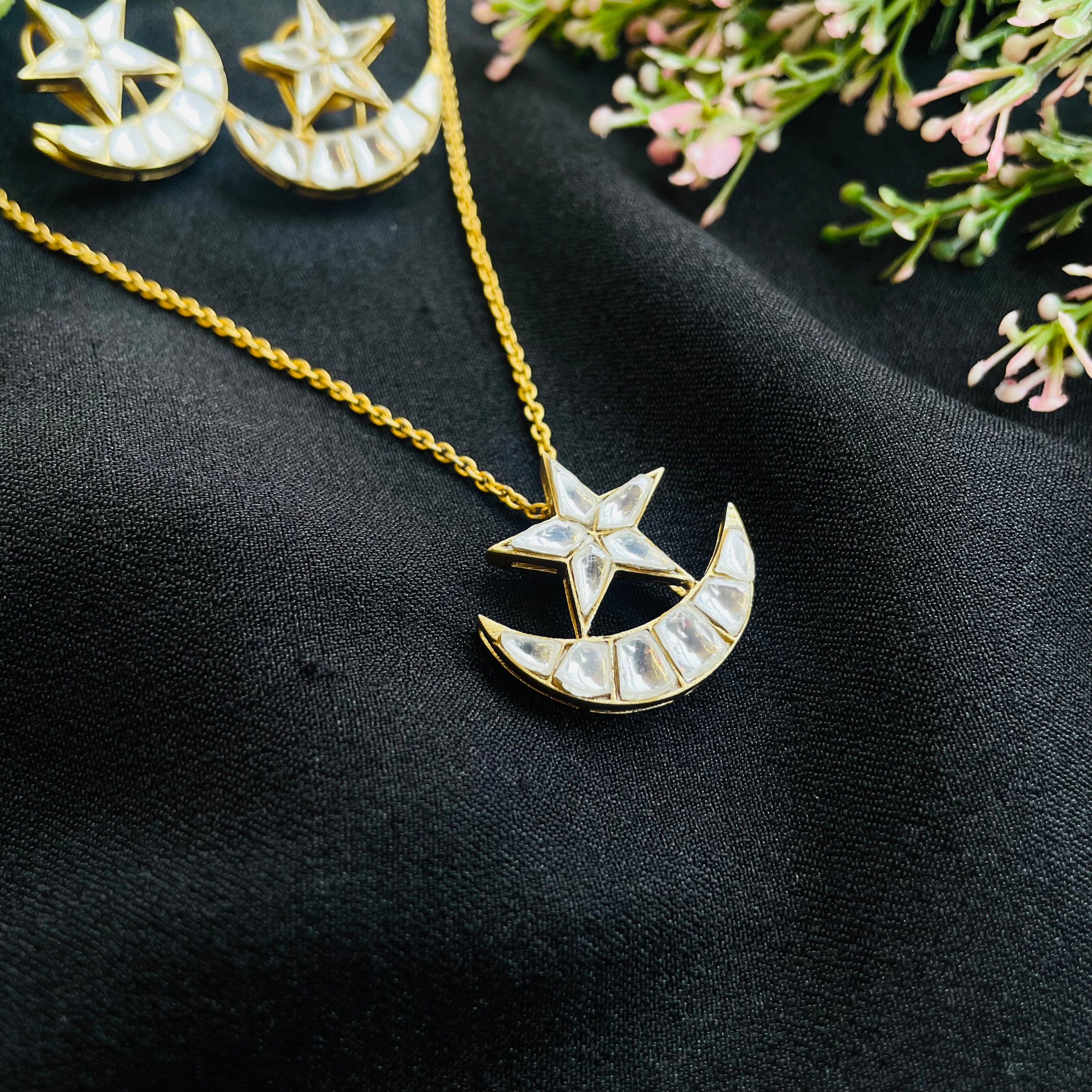 Nayaab Anais pendant