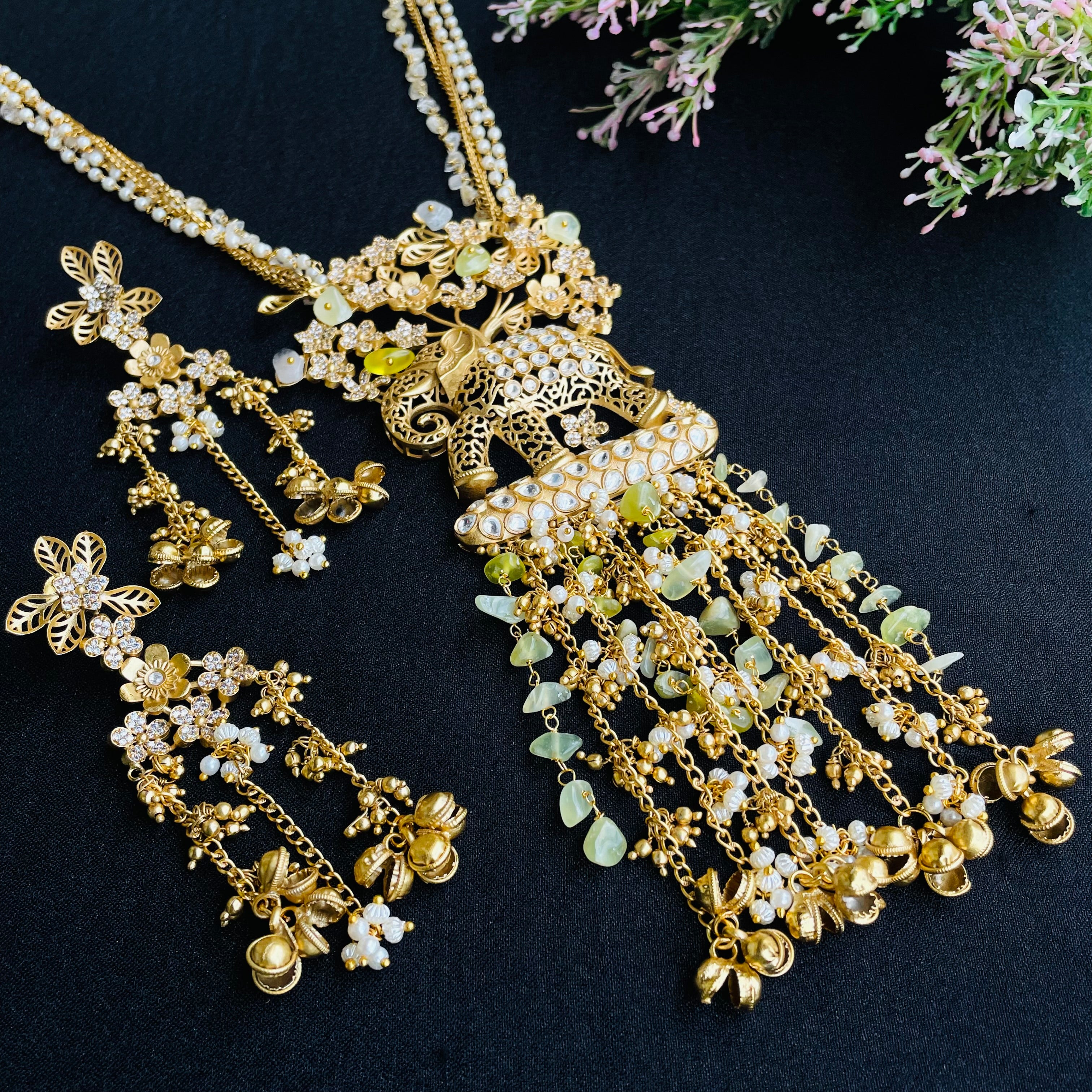 Nayaab Kaavya Long Neckpiece
