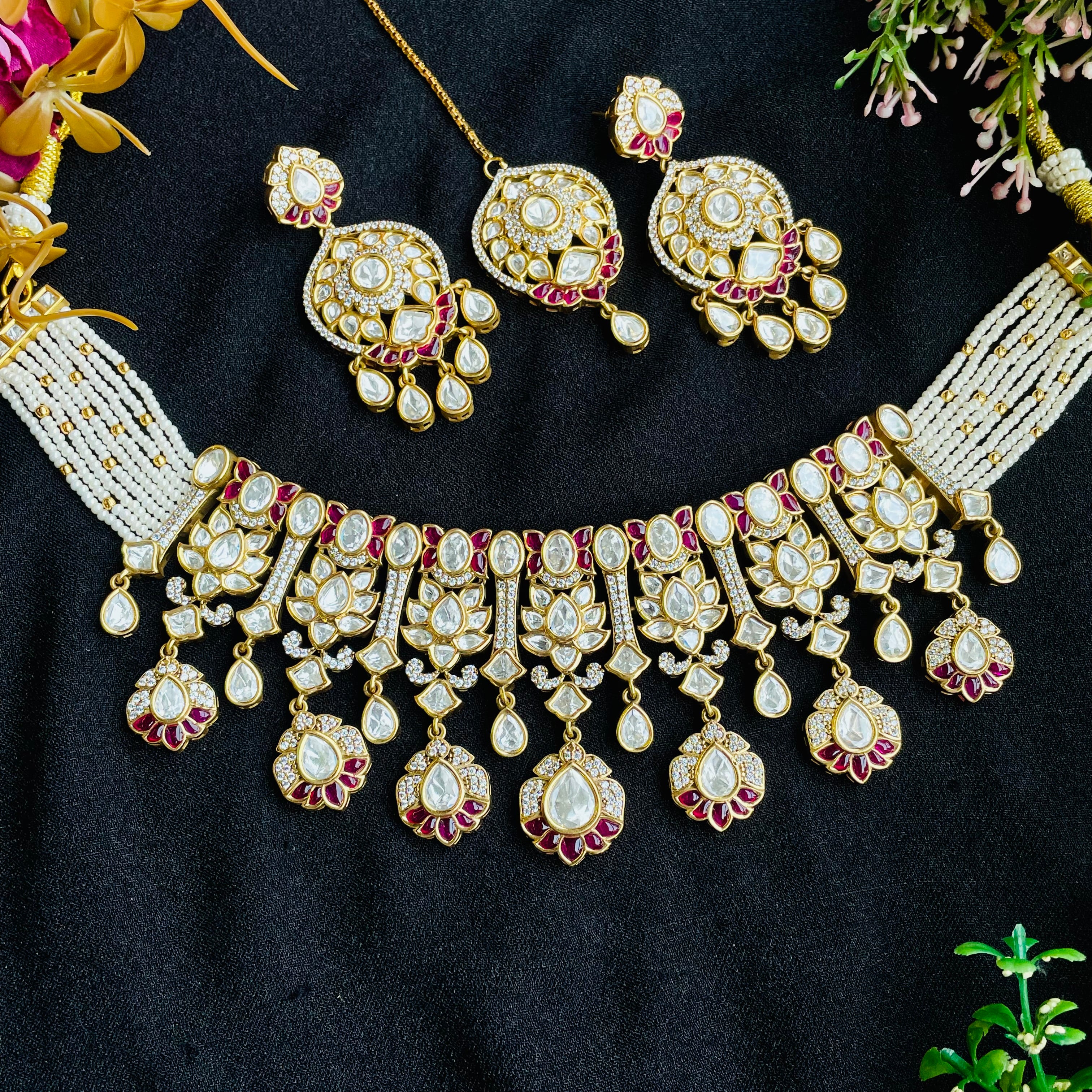 Nayaab kavika Neckpiece