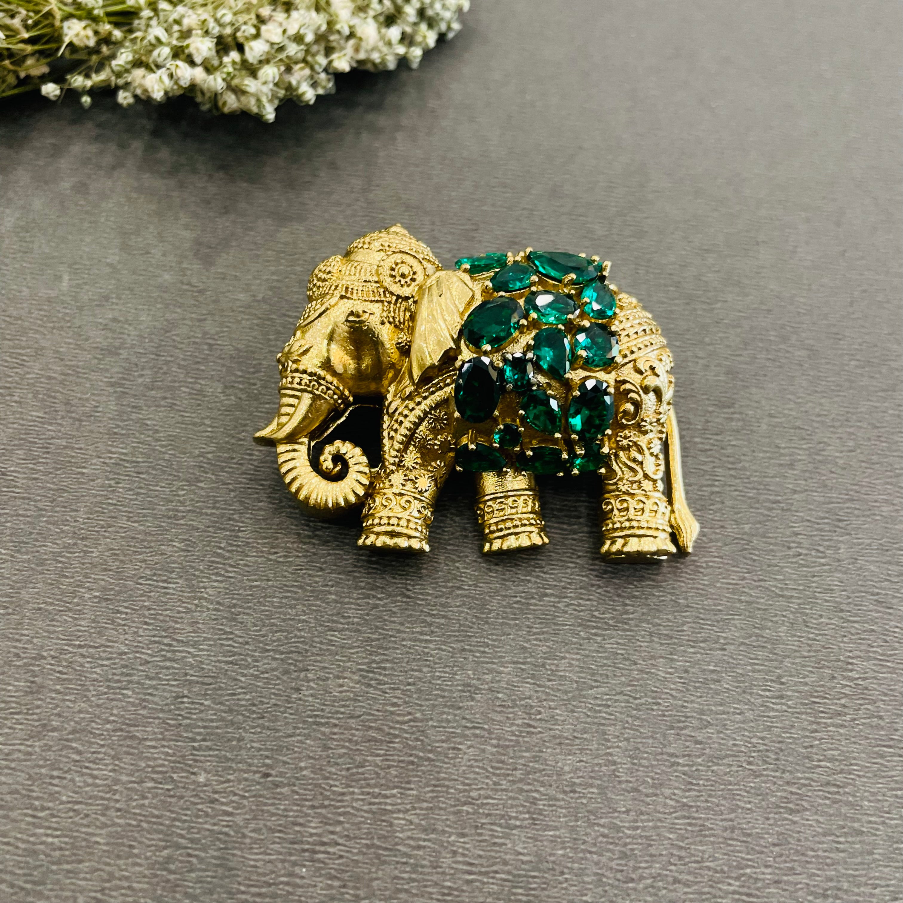 Nayaab Sheetal brooch