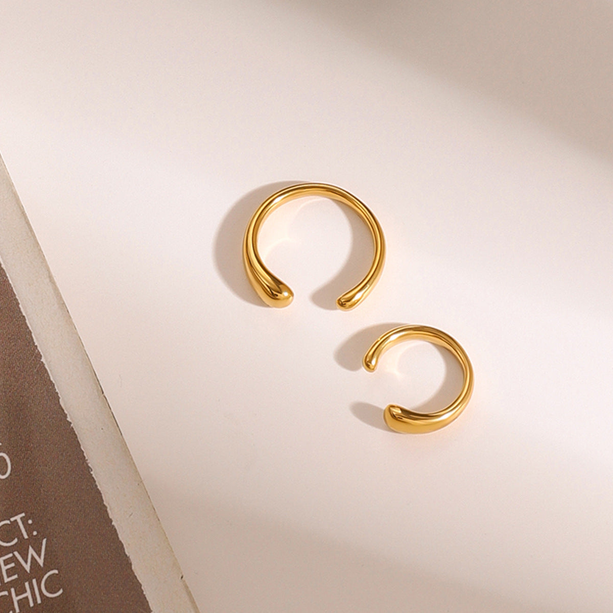 Layla Rosie Earcuff