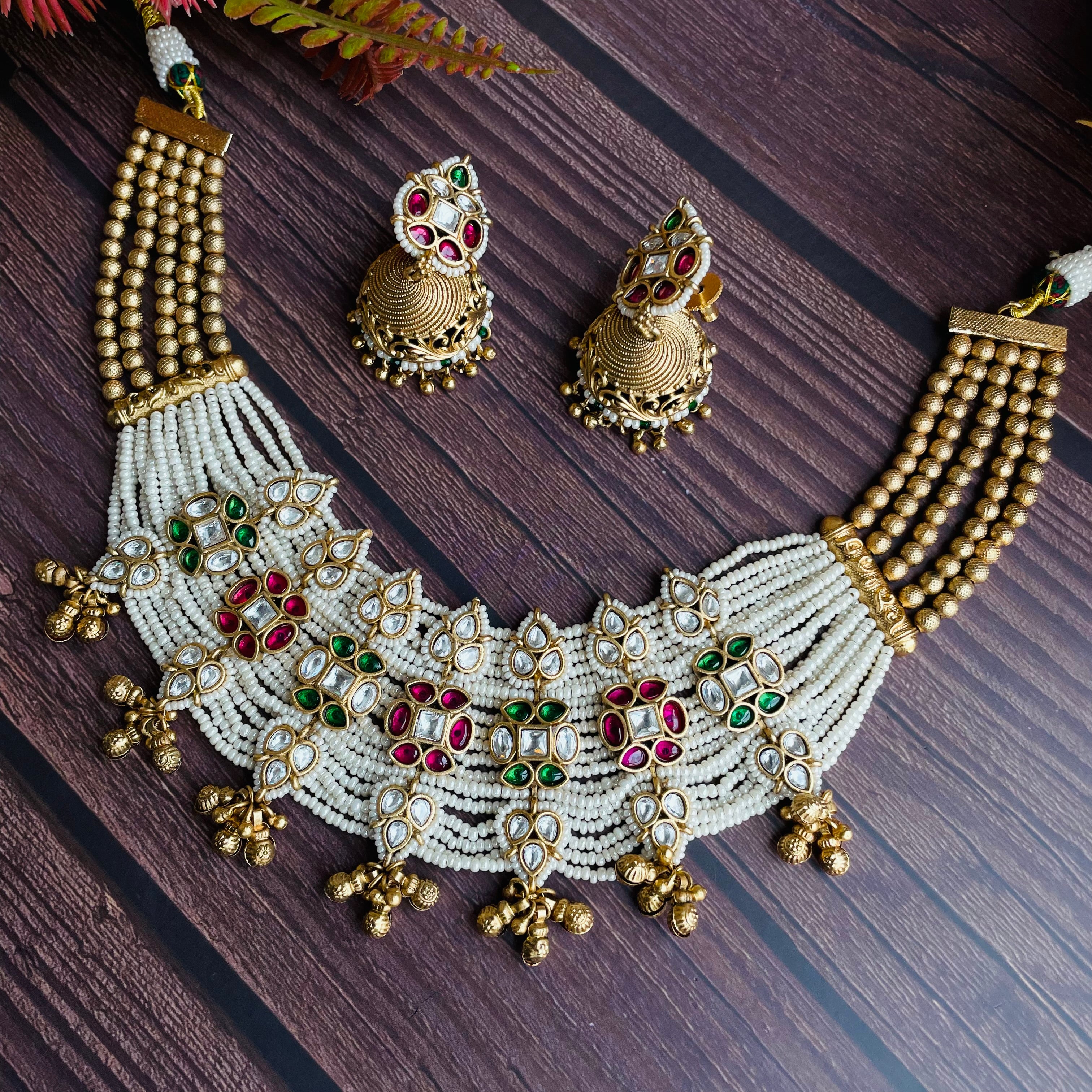 Nayaab Aarna Neckpiece