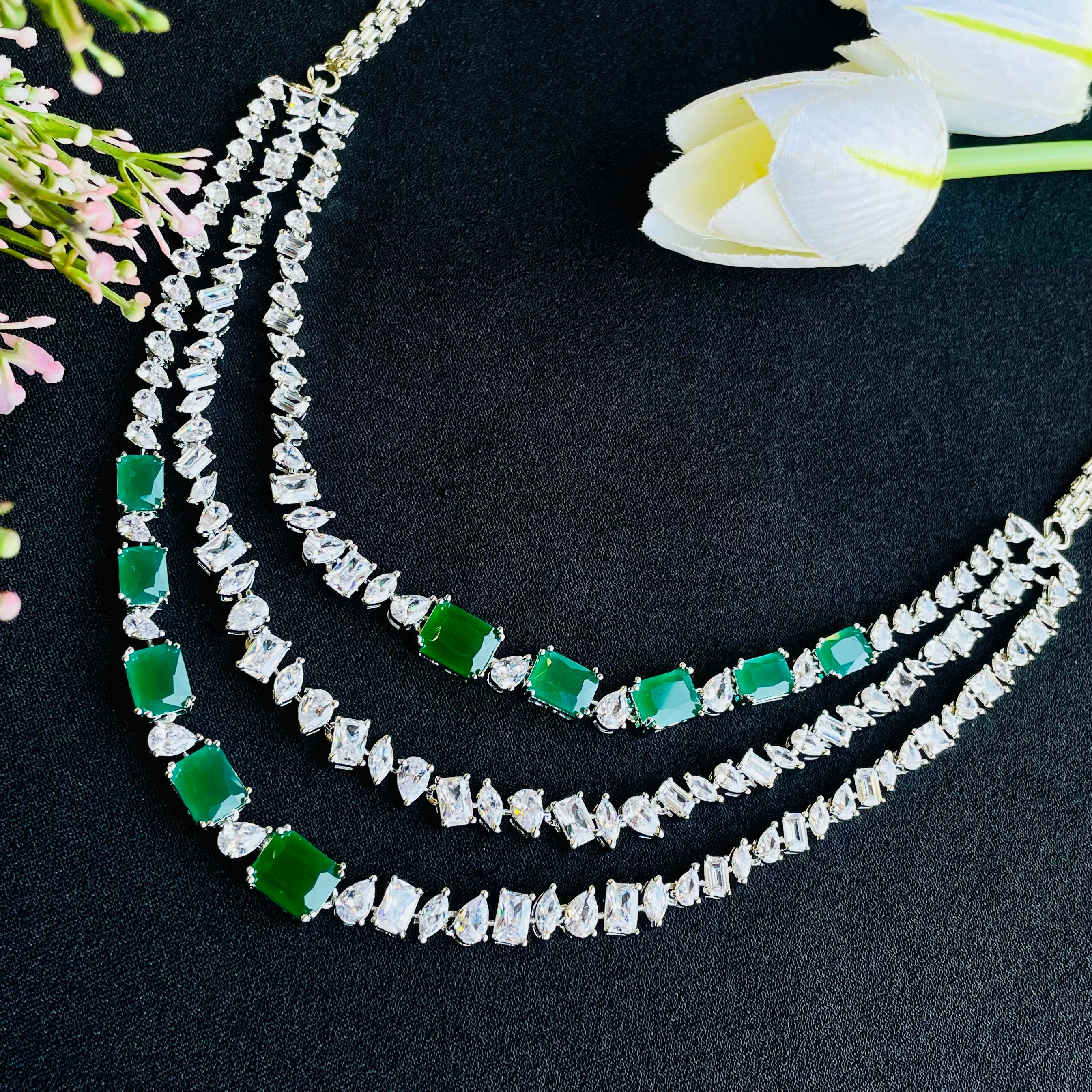 Ad Elizabeth Neckpiece