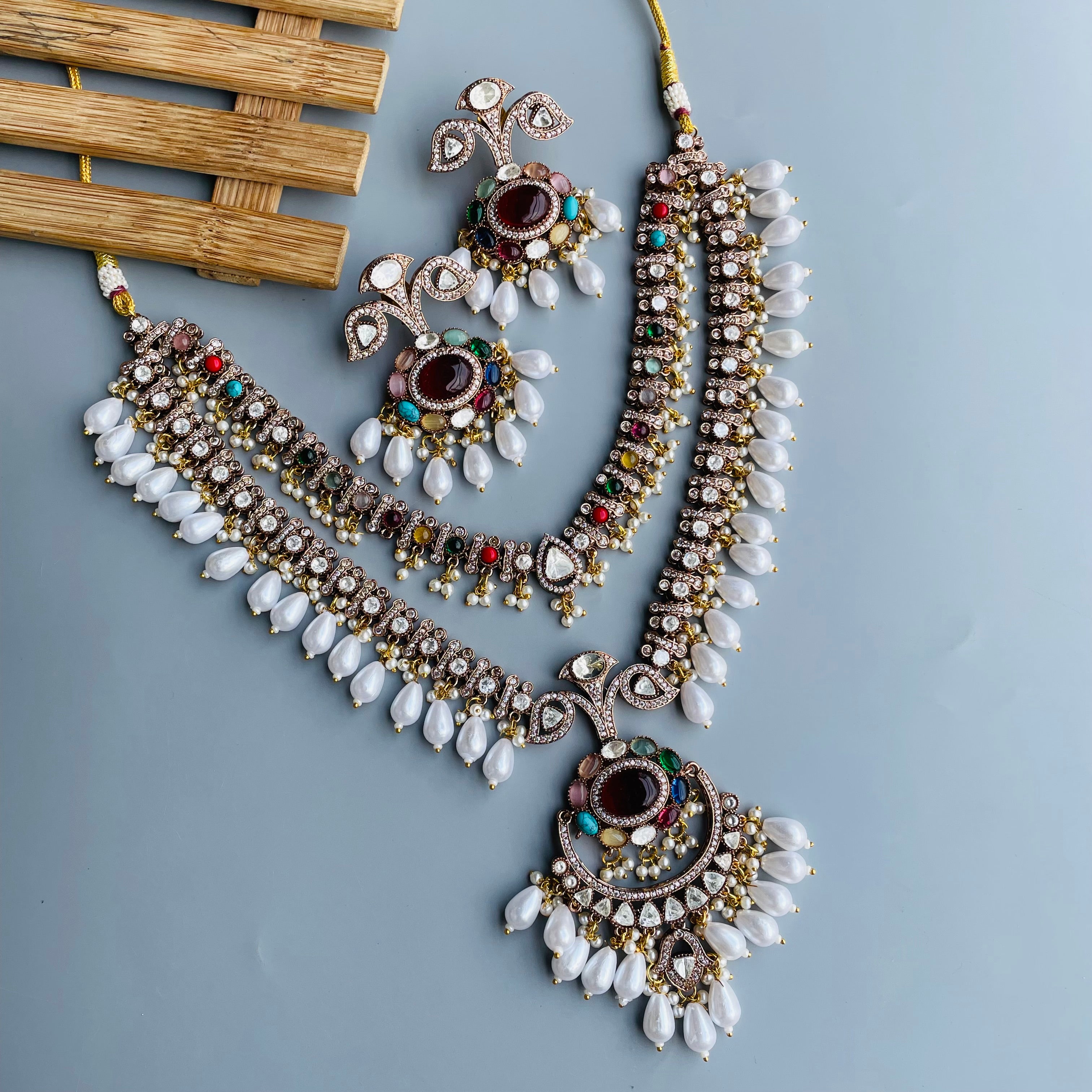 Nayaab Ranisa Neckpiece