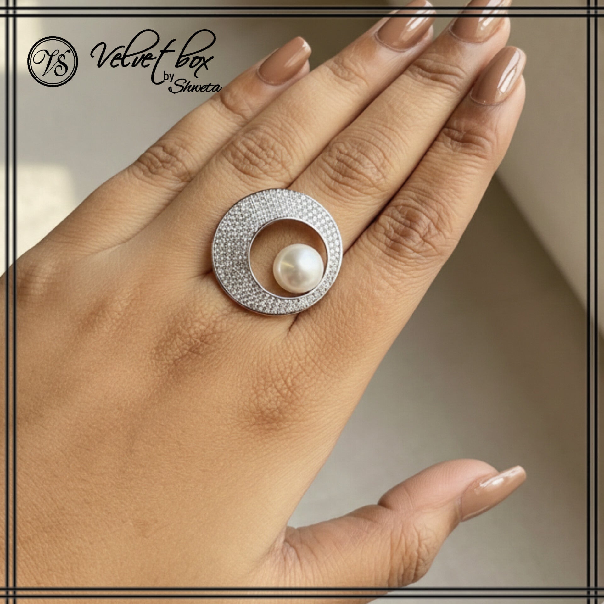 Ad Della  ring Adjustable