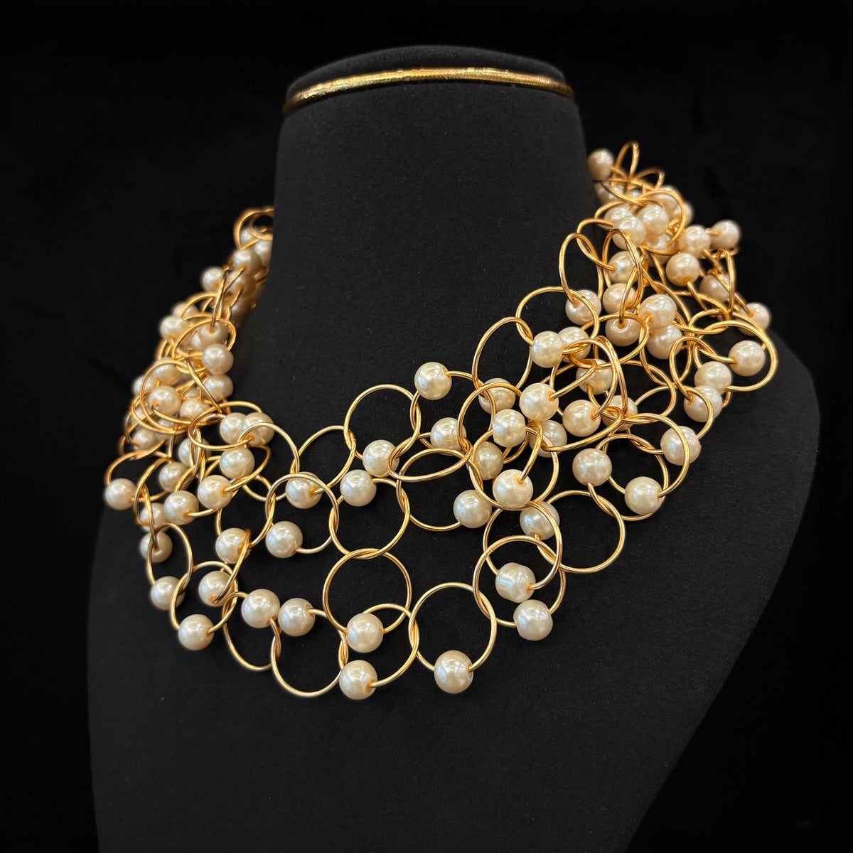 Meherika Neckpiece