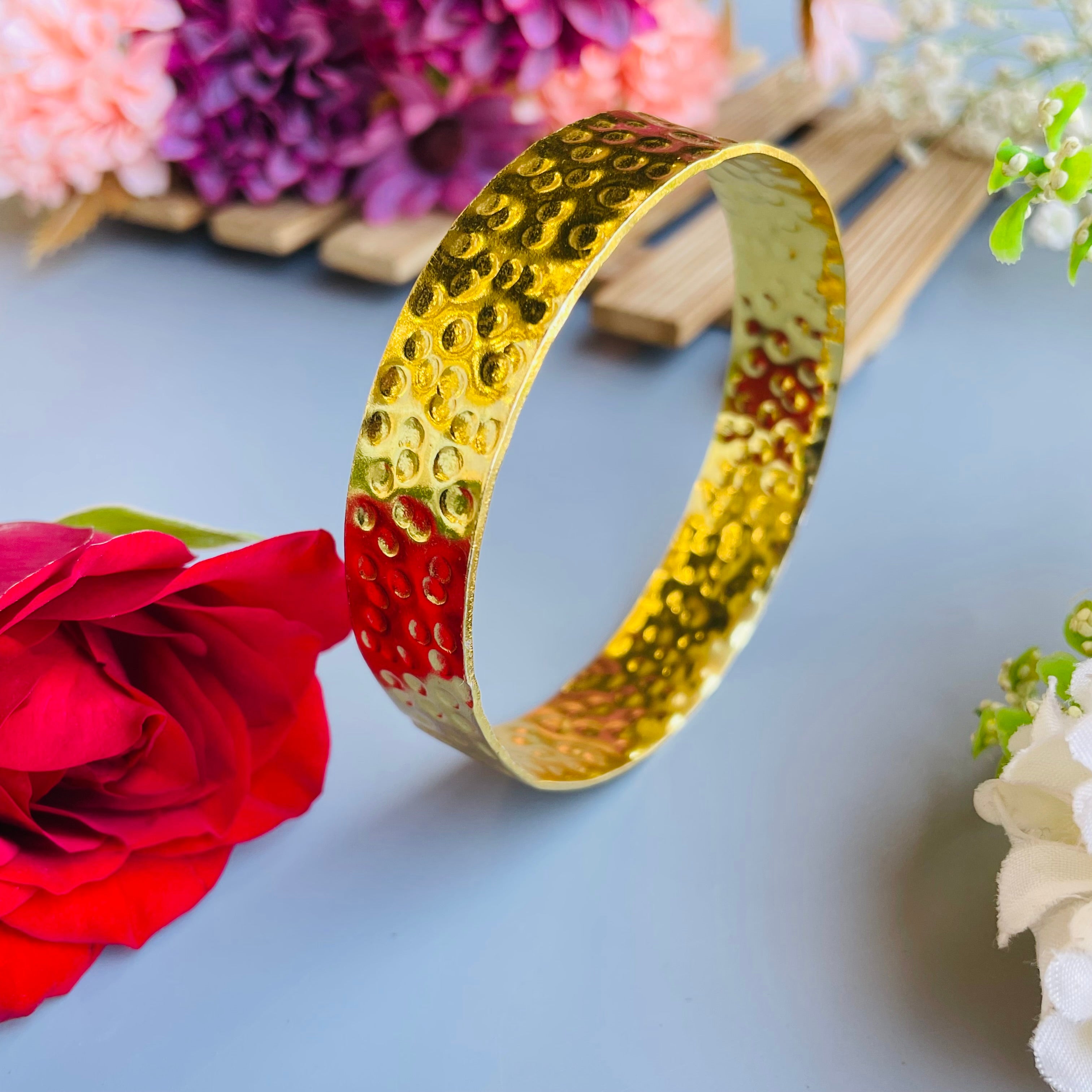 Layla gold bangle