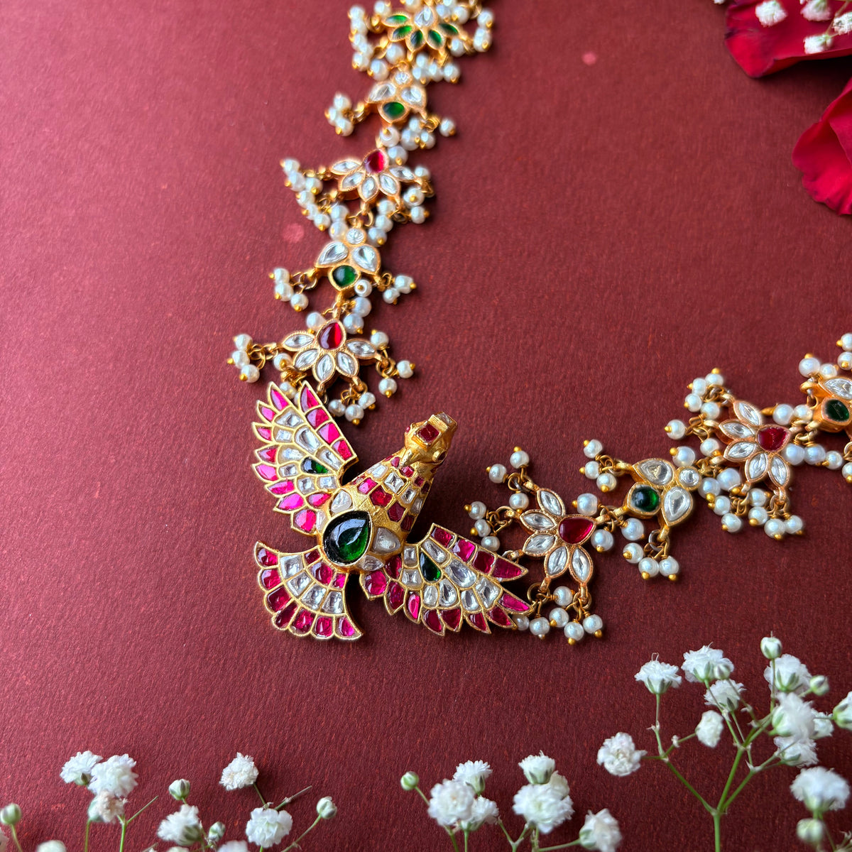 Nayaab Nitya Neckpiece