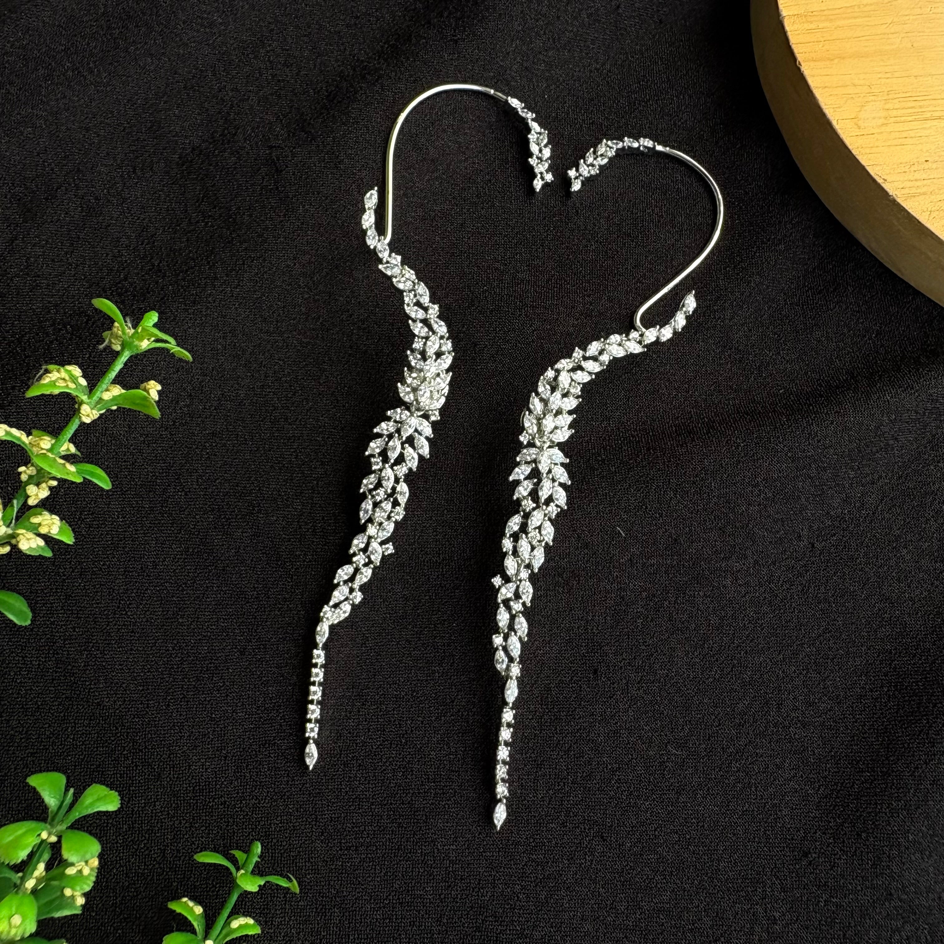 Ad Kiara Ear Cuff