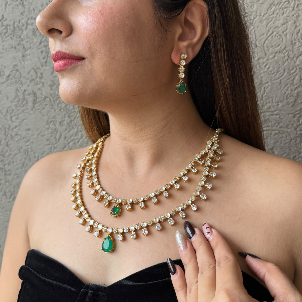 Aaradhya Emerald Cascade Neckpiece