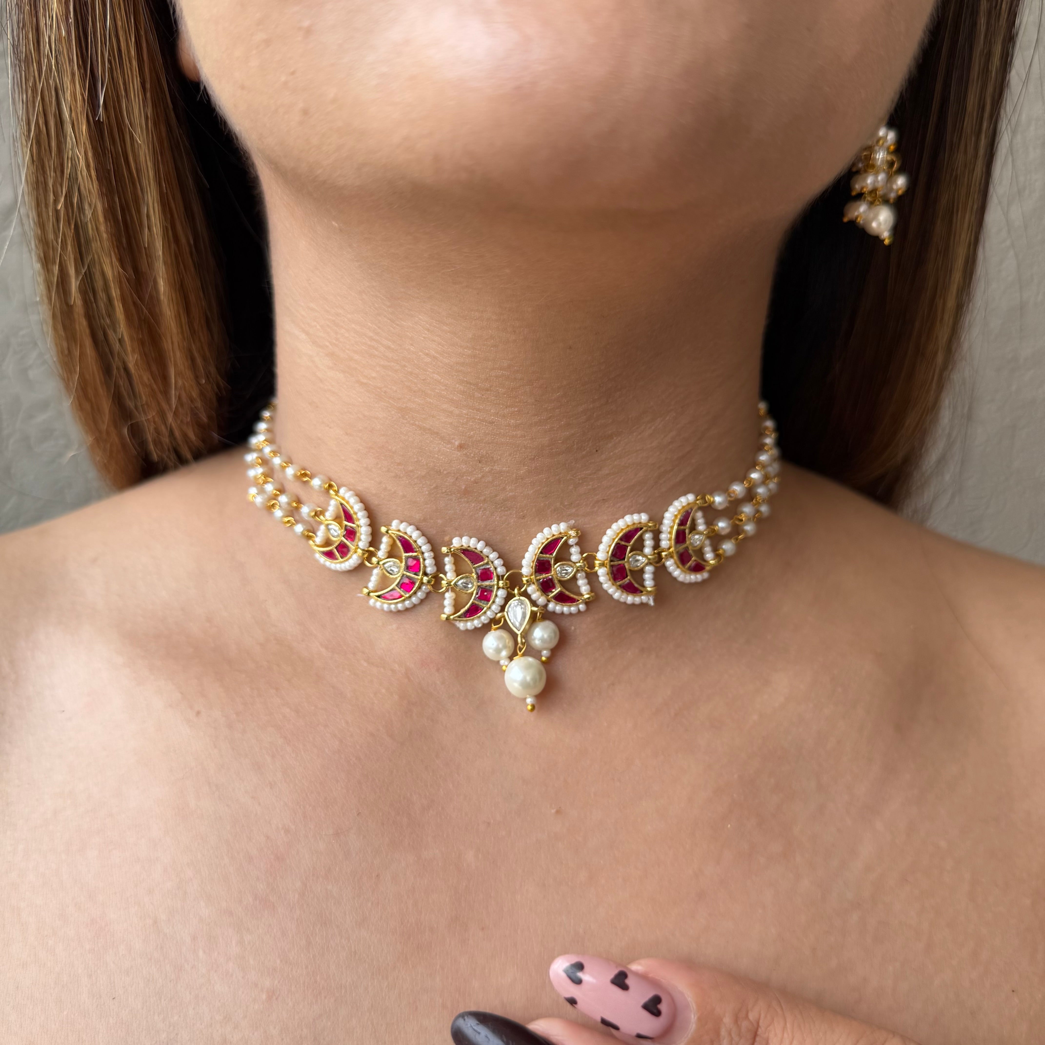 Nayaab Avika Choker