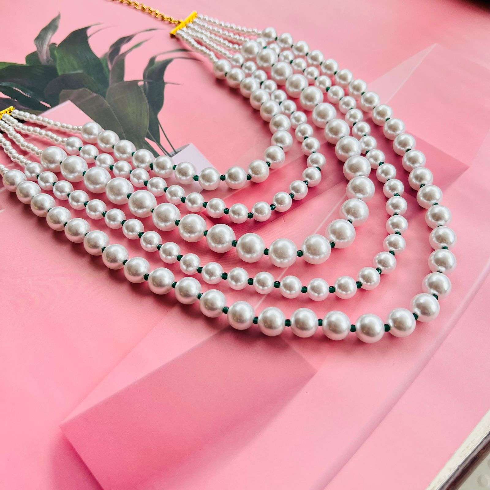layla pearl neckpiece velvet box by shweta