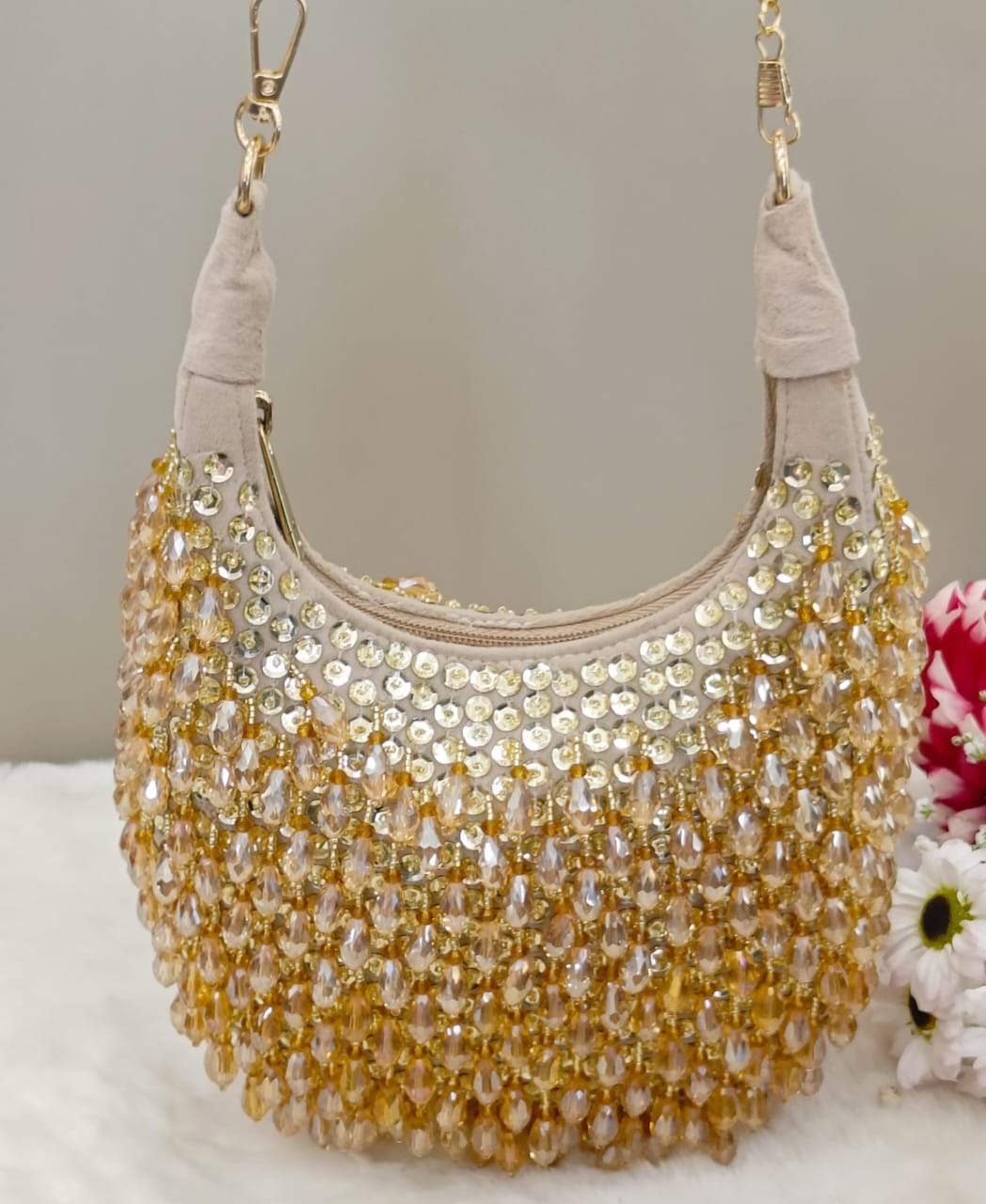 Buy Resplendent Flowery Shoulder Bag Online. – Odette