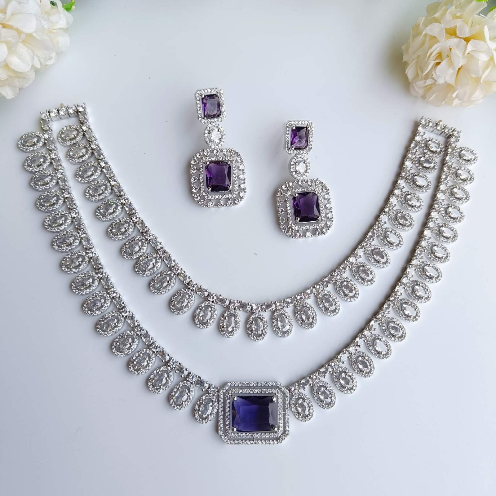 Inaya ad neckpiece - purple