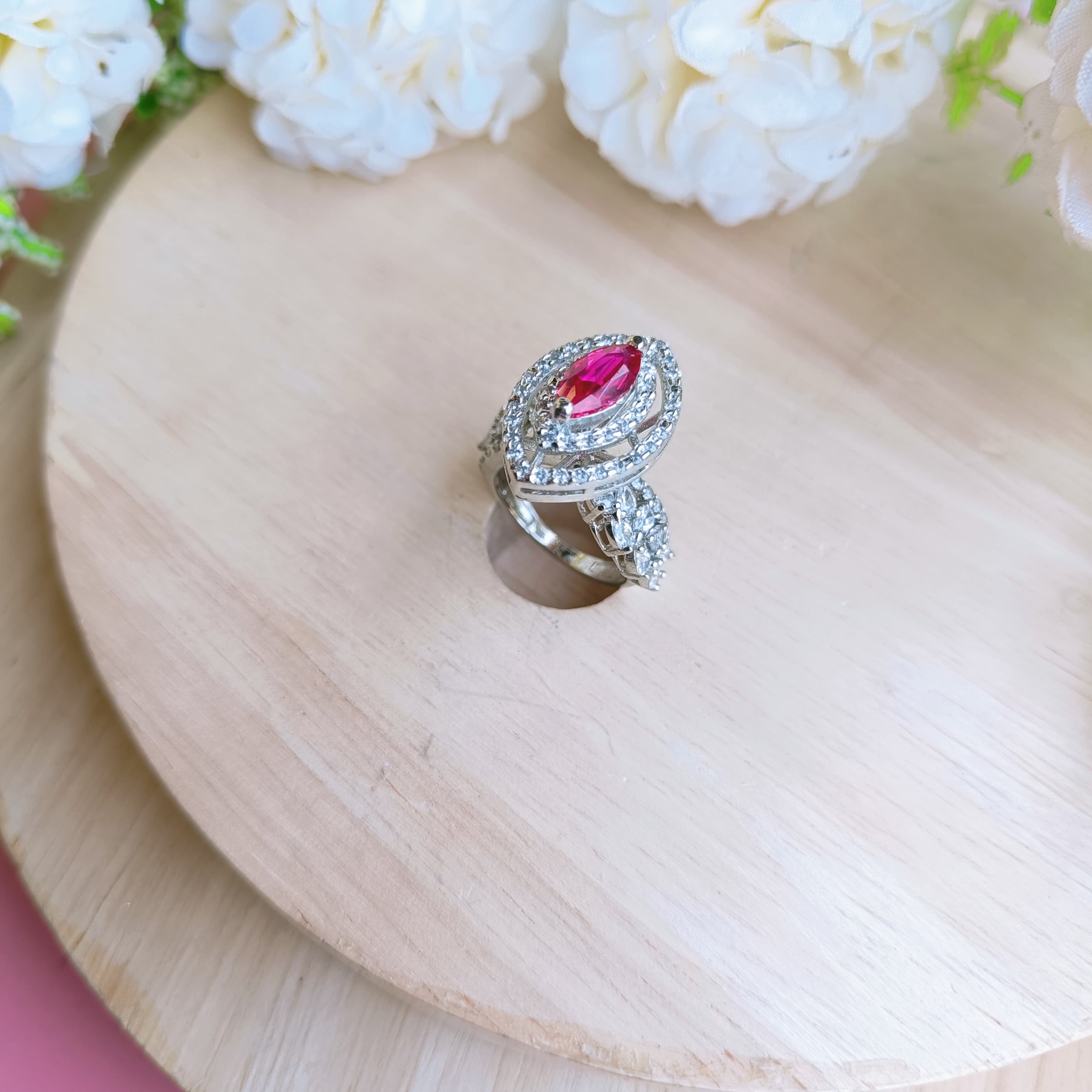 VS Sterling Silver Cocktail Ring 092