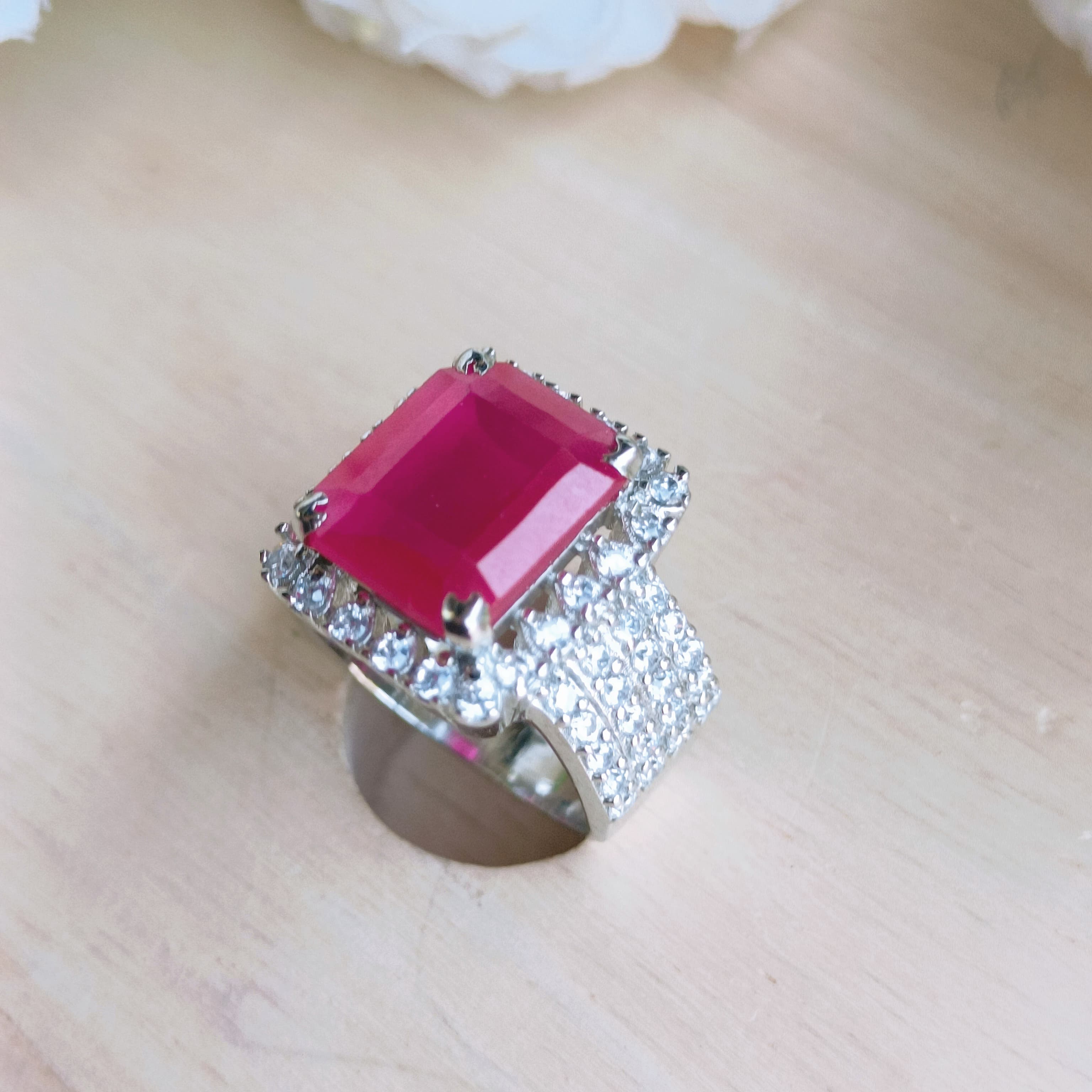 VS Sterling Silver Cocktail Ring 089
