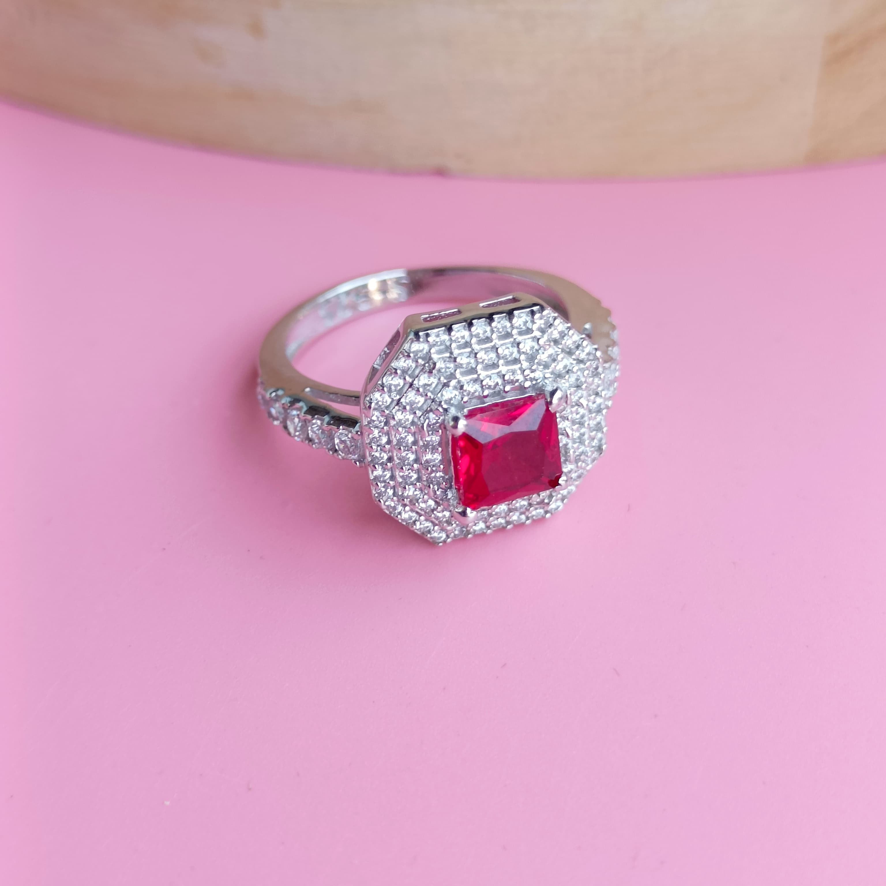 VS Sterling Silver Cocktail Ring 087