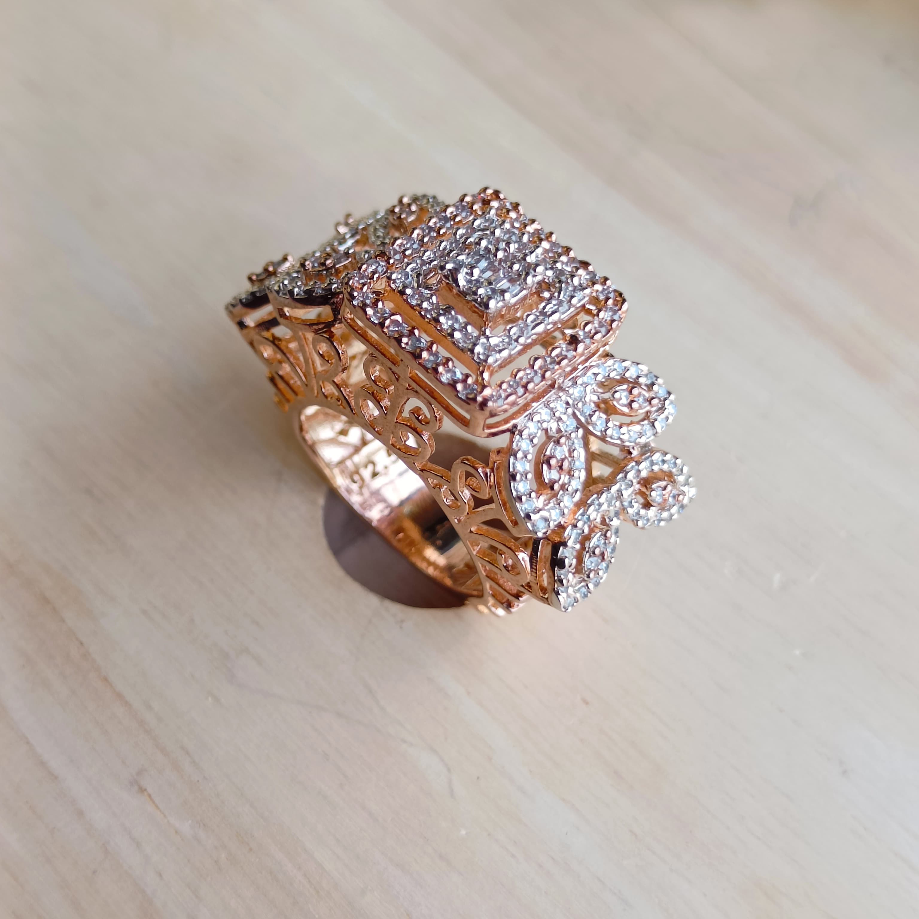 VS Sterling Silver Cocktail Ring 095
