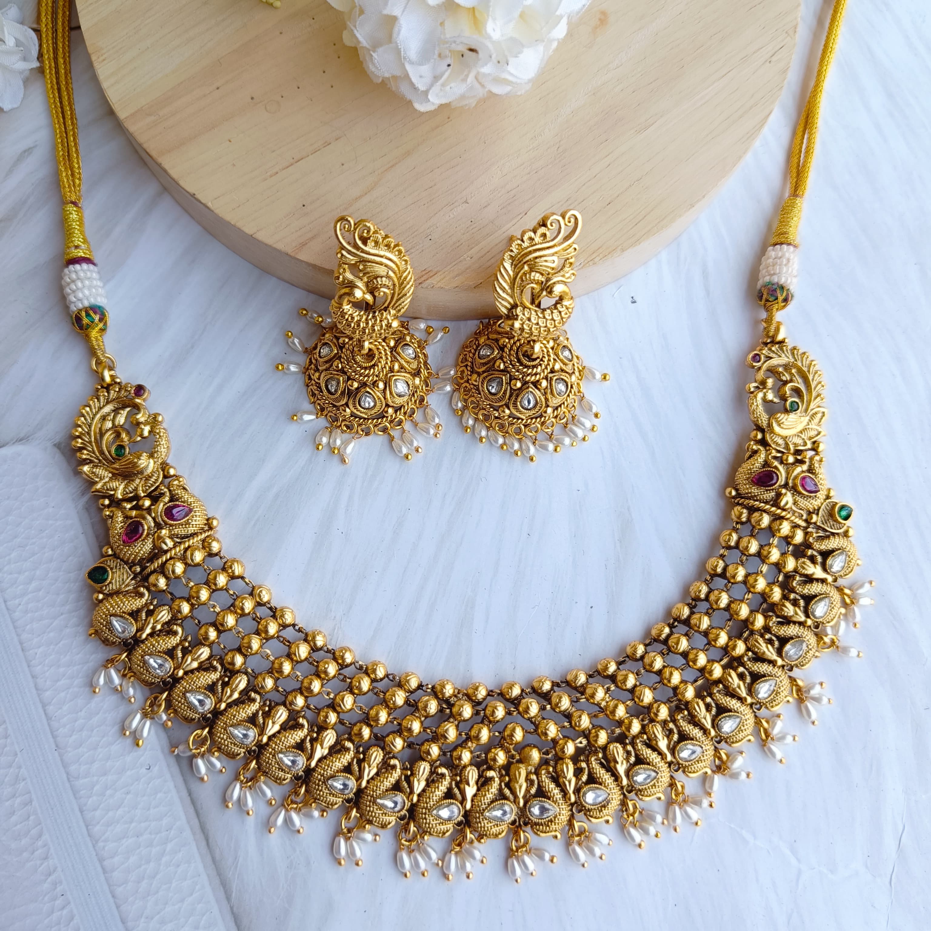 Nayaab Sania Neckpiece