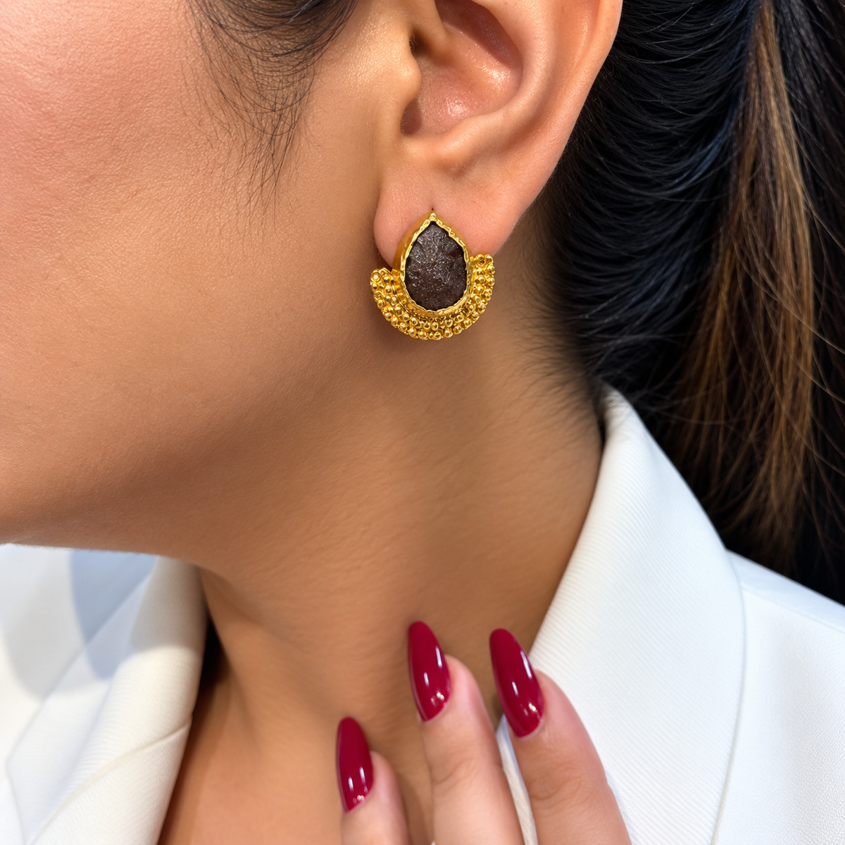 Noir Majesty Earrings