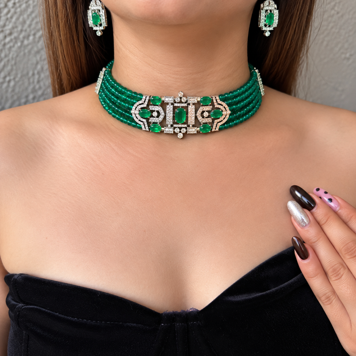 Hiranya Choker