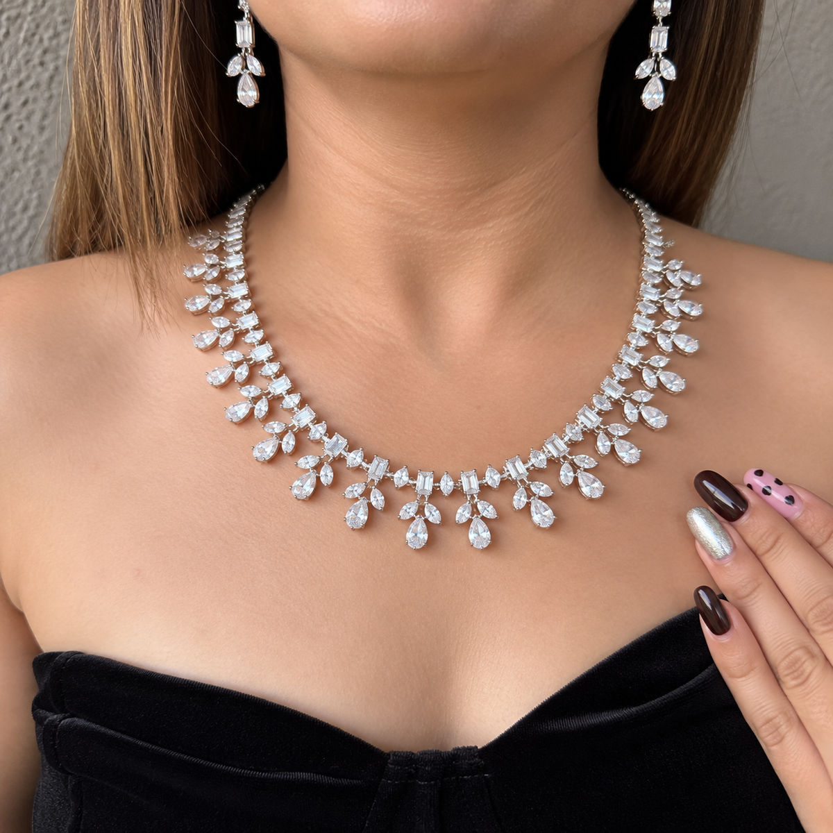 Ad Olivia Neckpiece