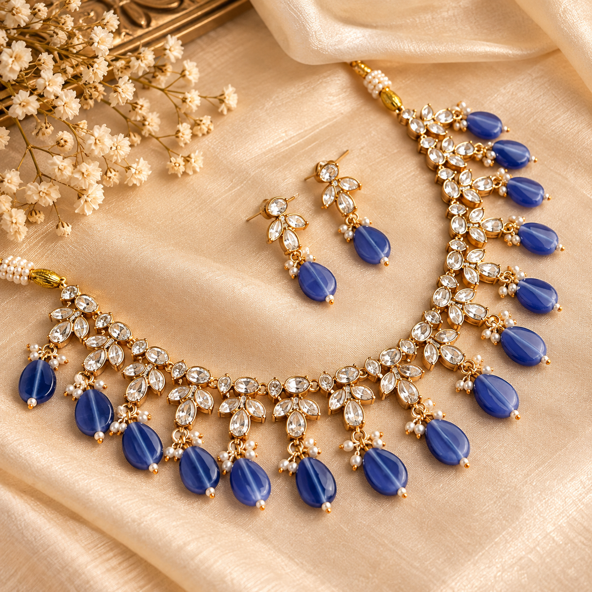 Neelaya Neck Piece