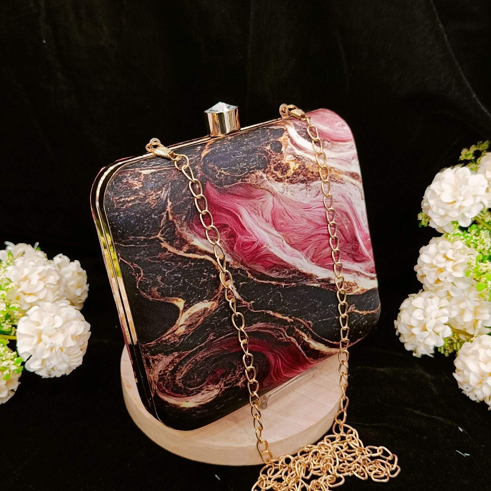 Vs Barbie clutch 105