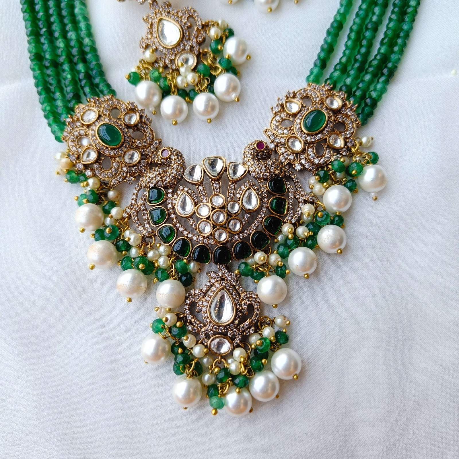 Nayaab Hira neckpiece