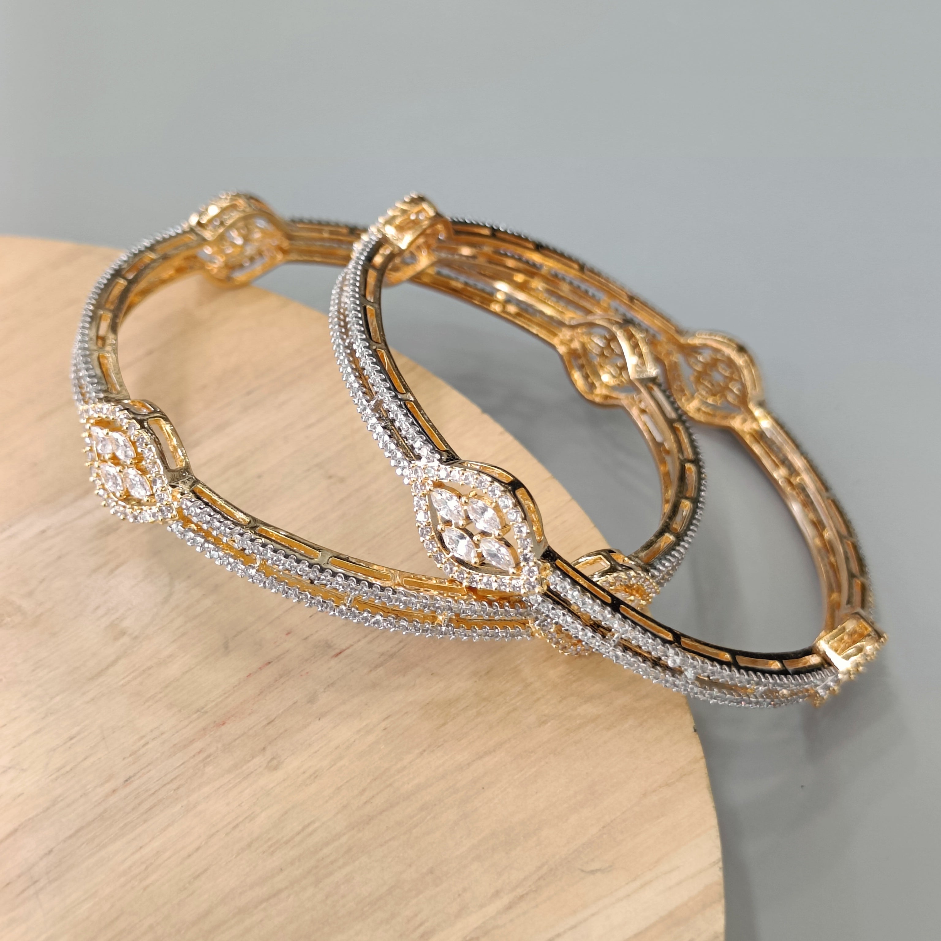 Ad alia bangles