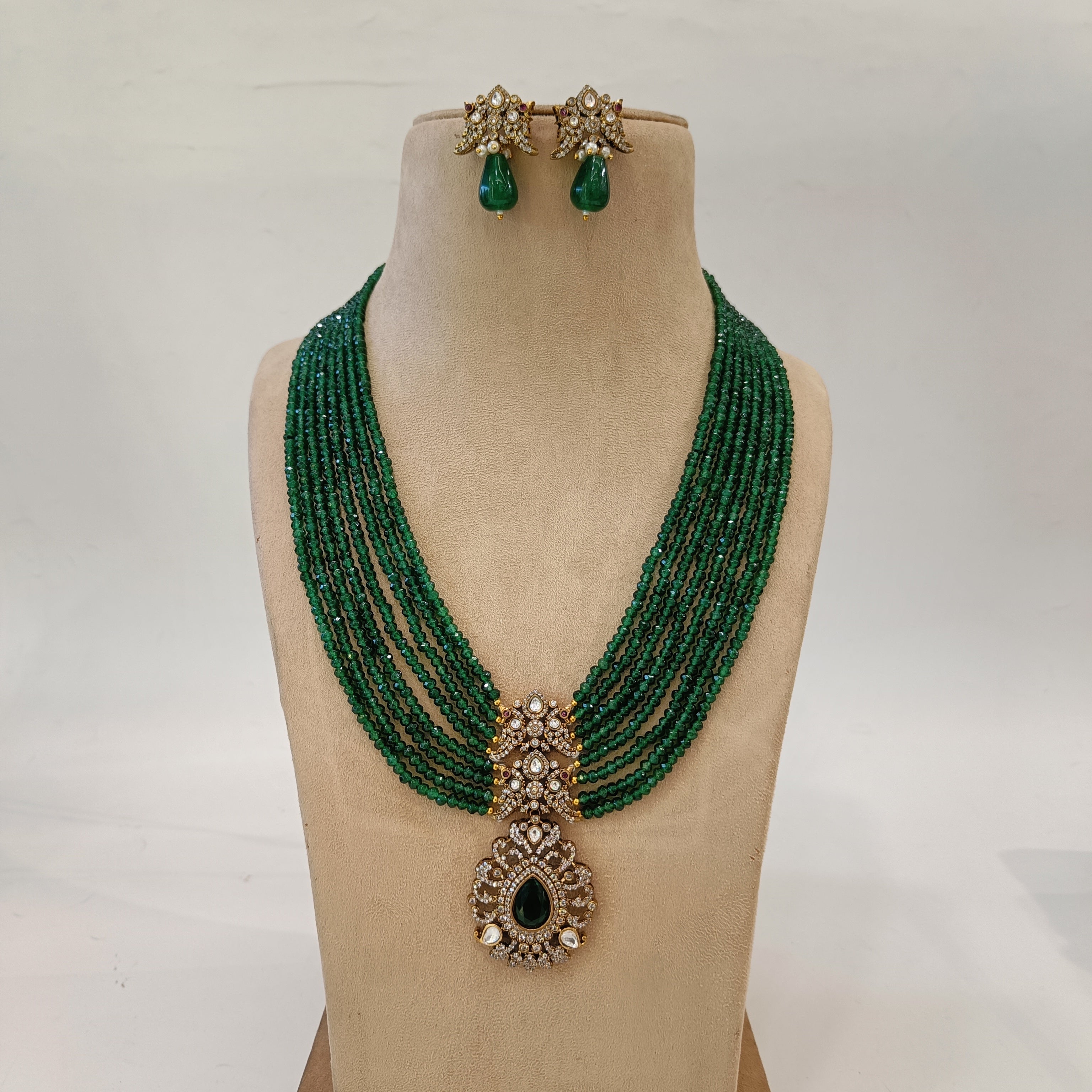 Nayaab Alisha Long Neckpiece