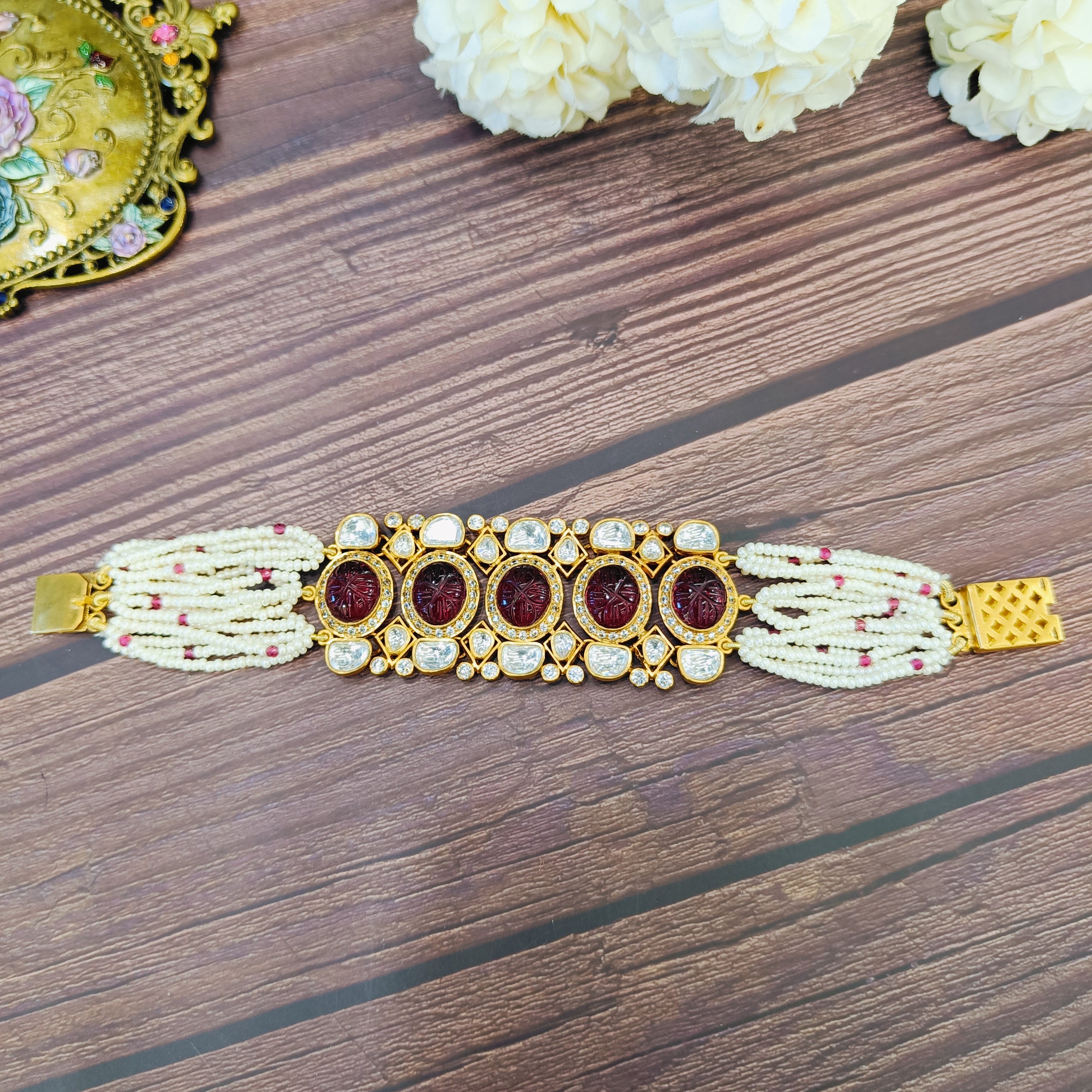 Nayaab Navratn Polki bracelet