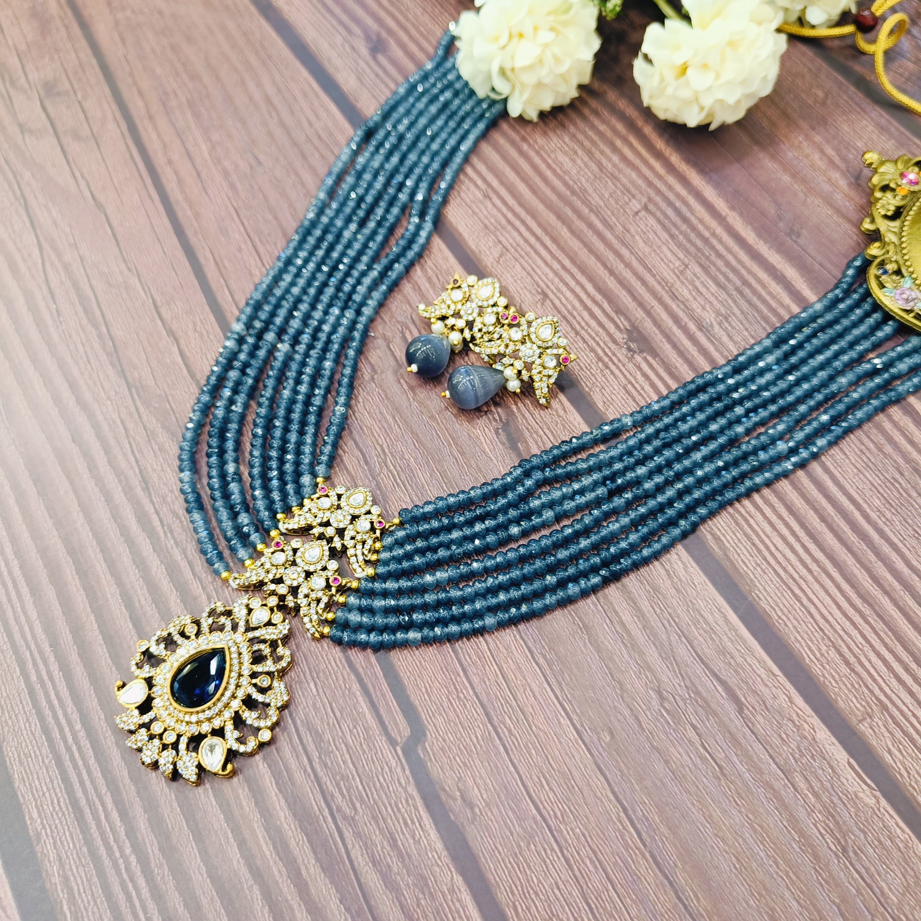 Nayaab Alisha Long Neckpiece