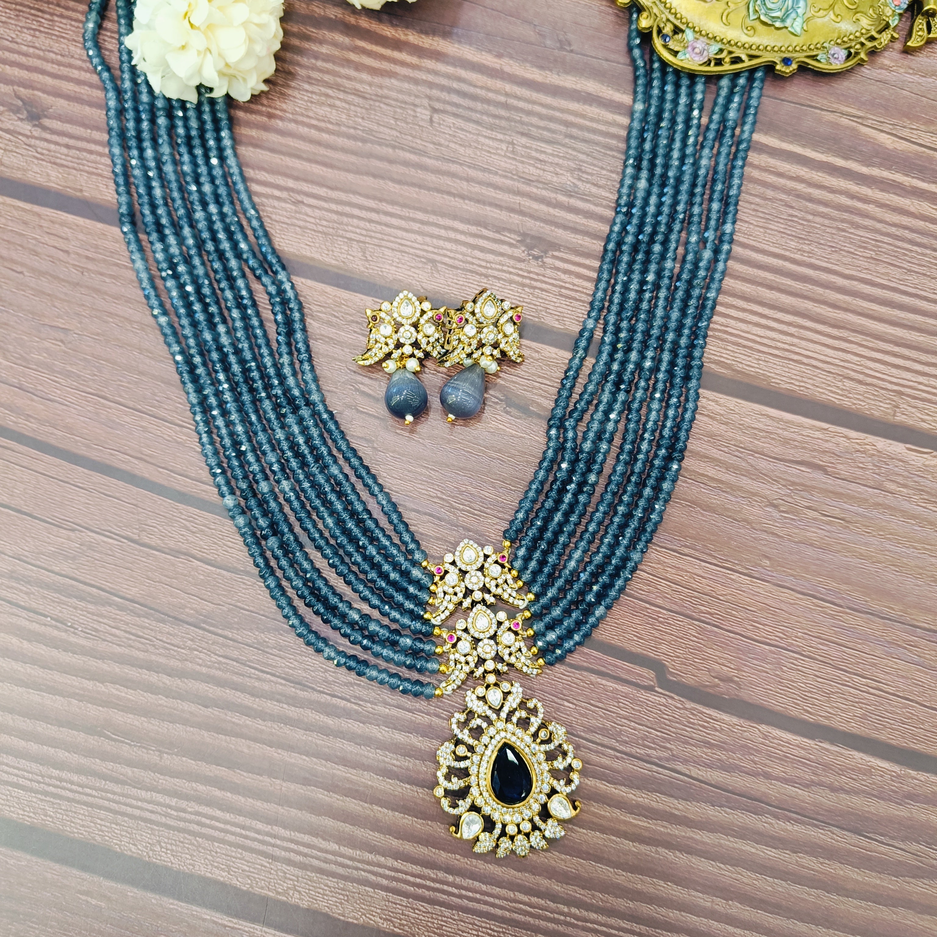 Nayaab Alisha Long Neckpiece