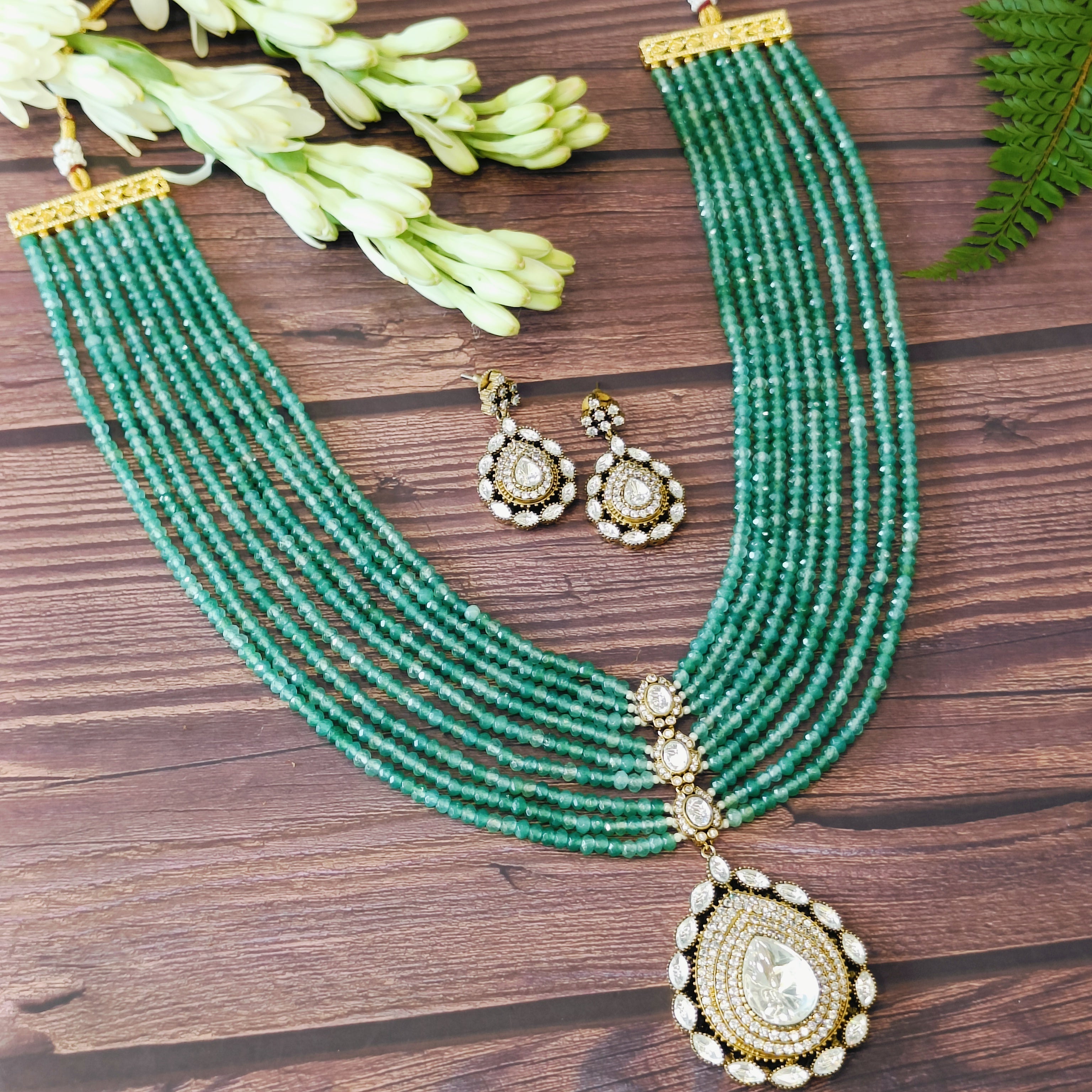 Nayaab Romy Neckpiece