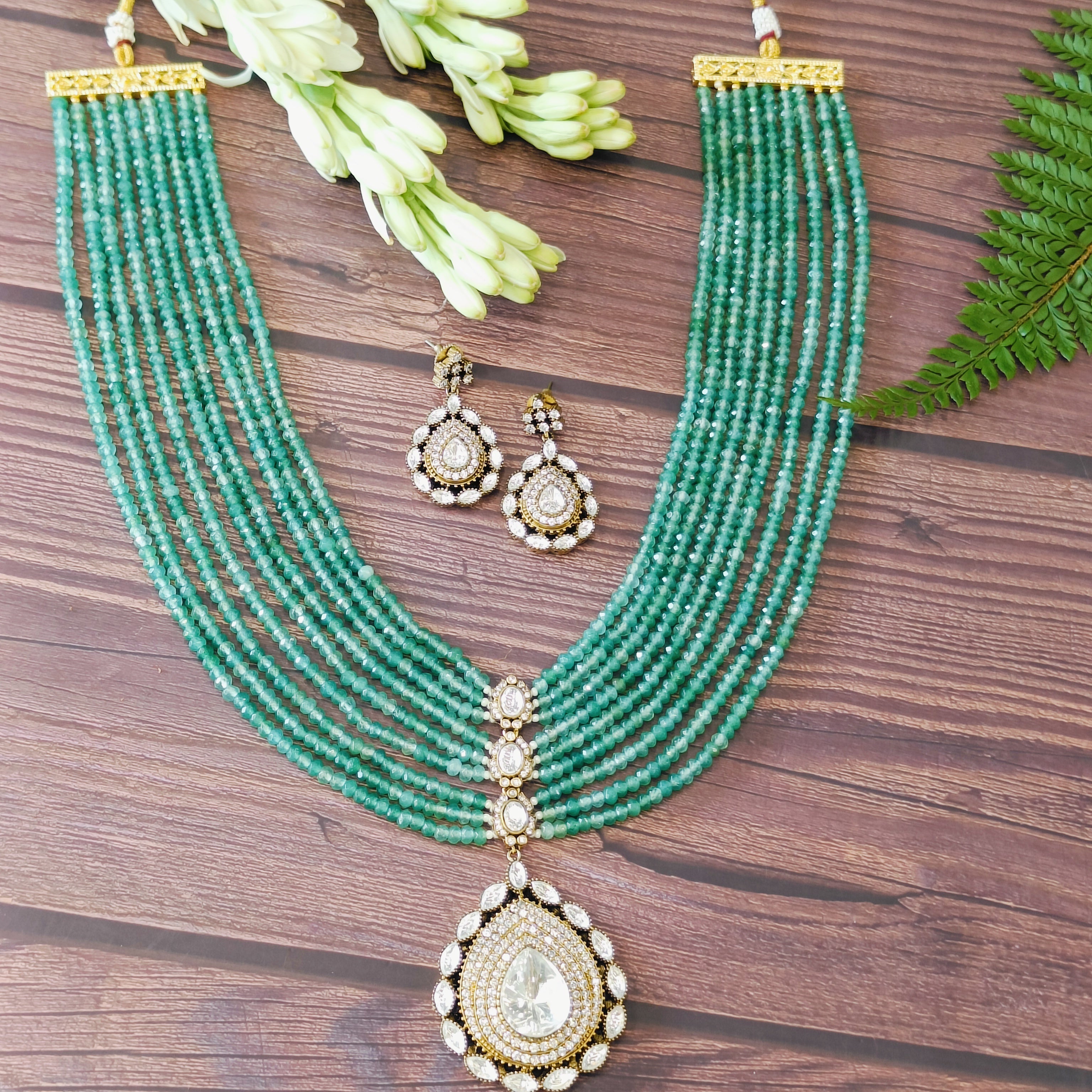 Nayaab Romy Neckpiece