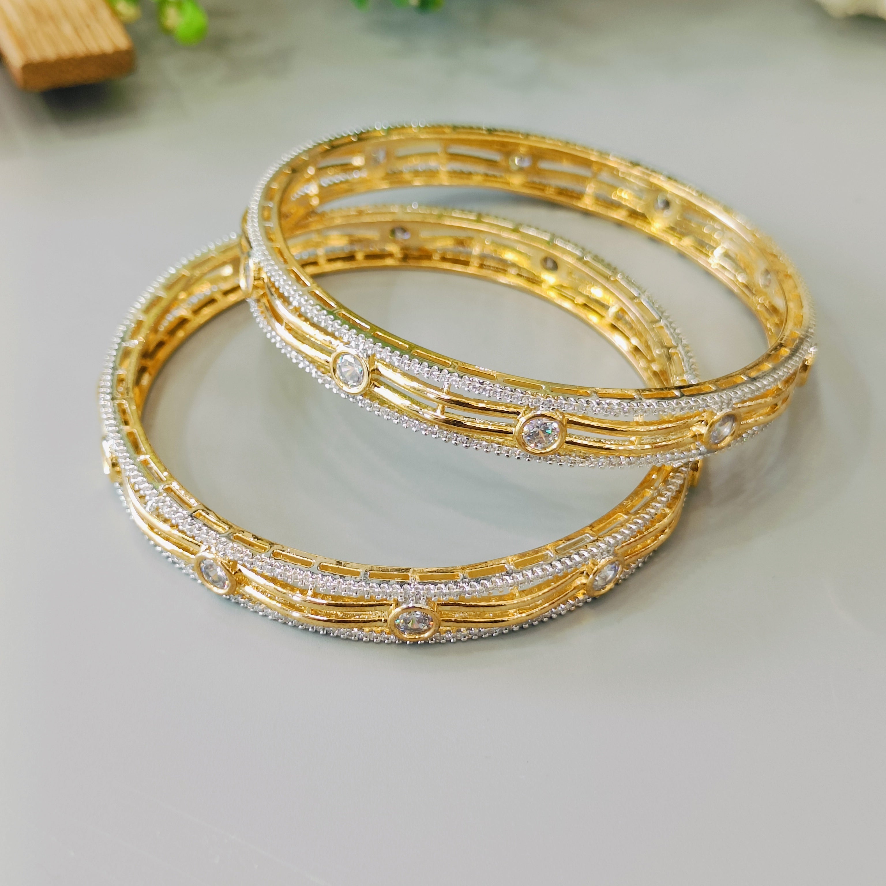 Ad Ella Bangles