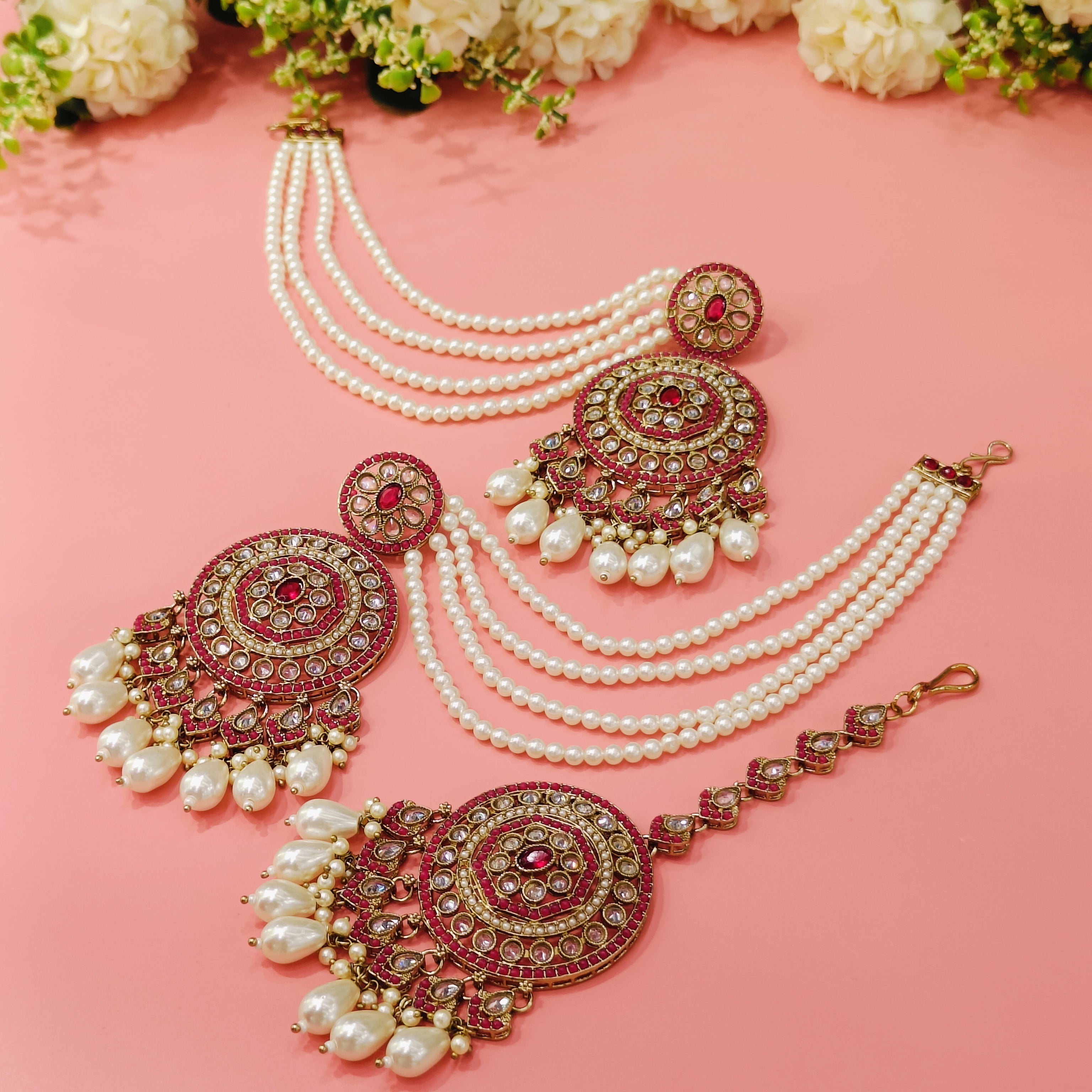 Nayaab Aliya Earrings With Mang Tikka