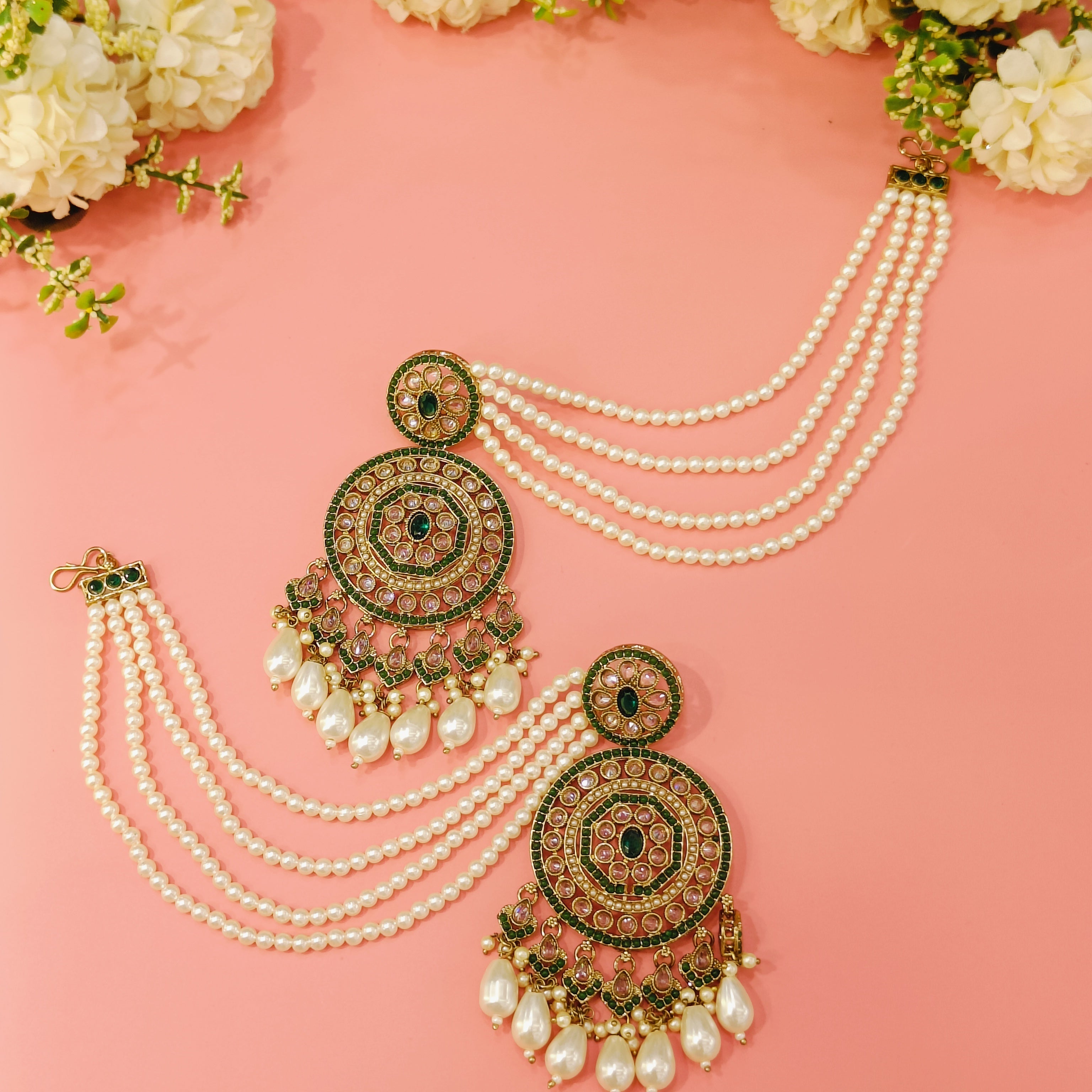 Nayaab Aliya Earrings With Mang Tikka