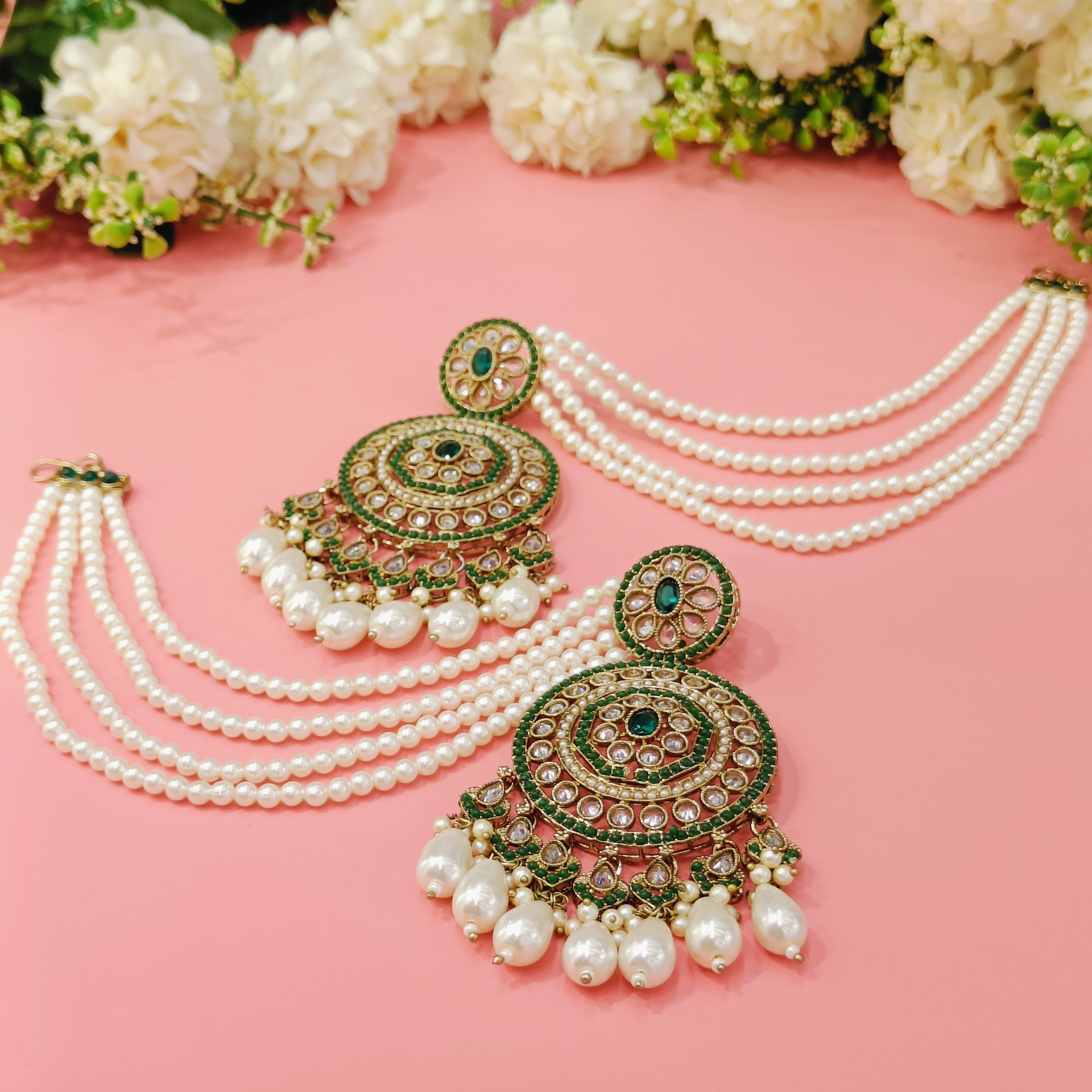 Nayaab Aliya Earrings With Mang Tikka