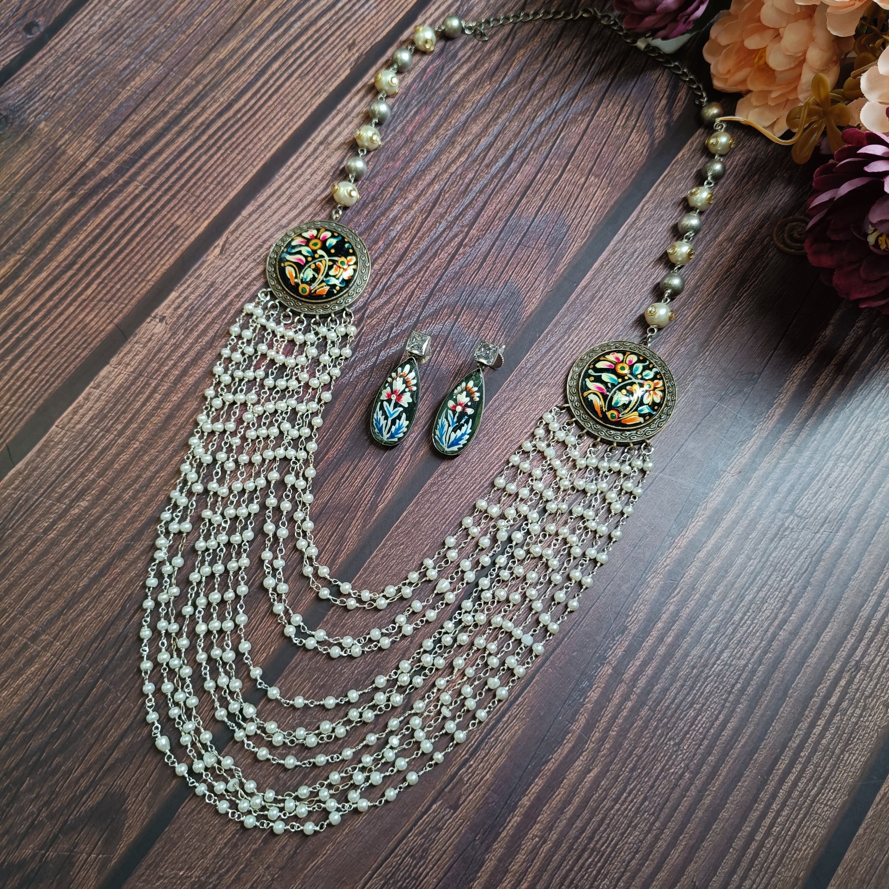 Inara Rubi Neckpiece