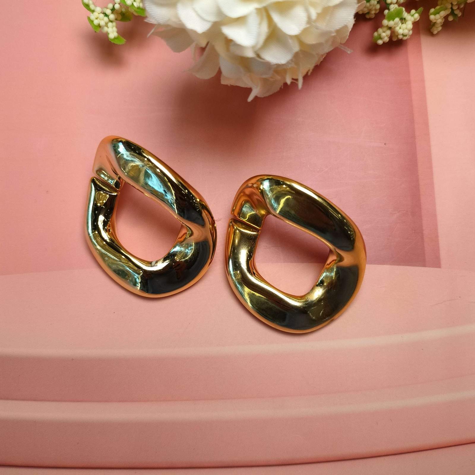 Layla Alexa hoops