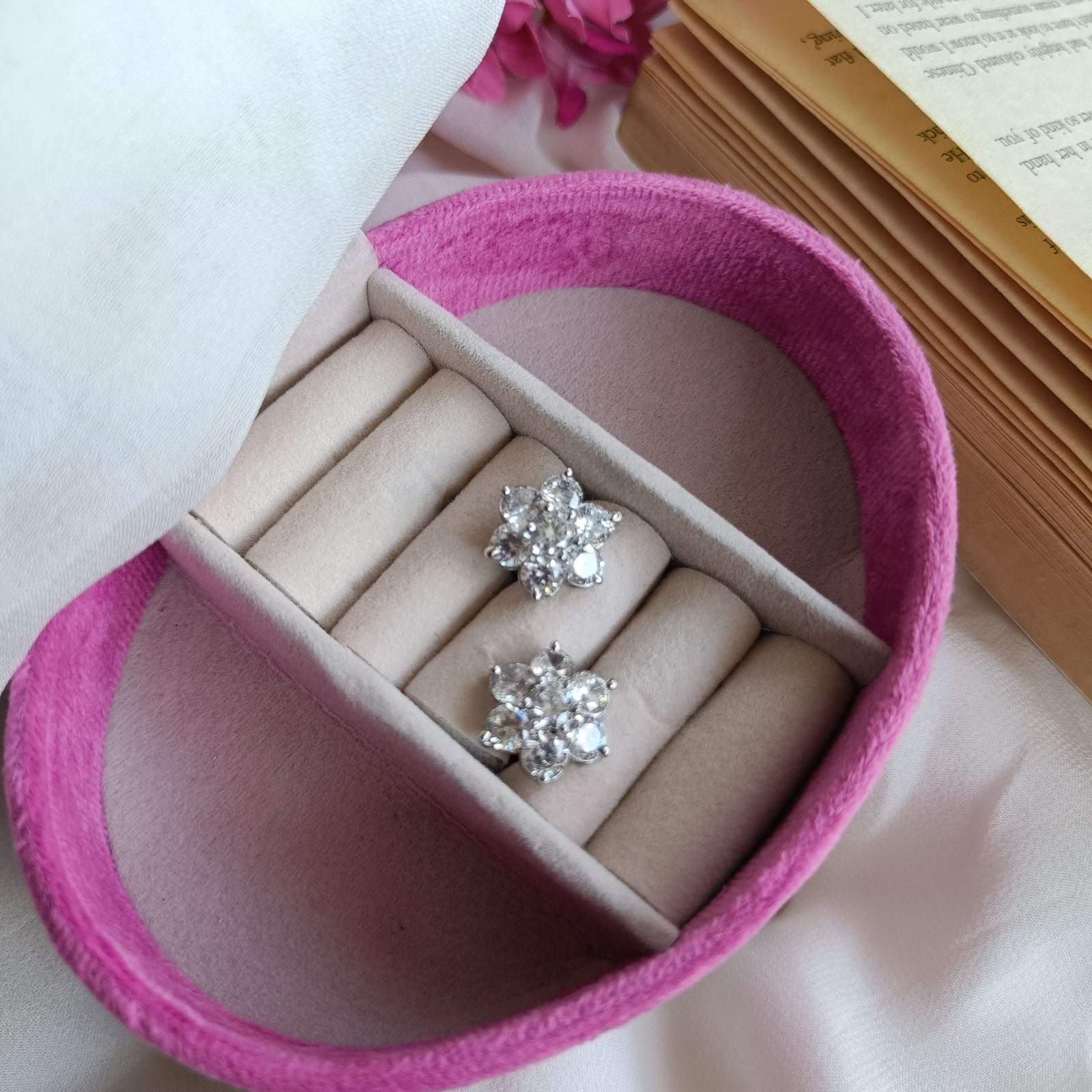 Vs sterling silver studs 1307