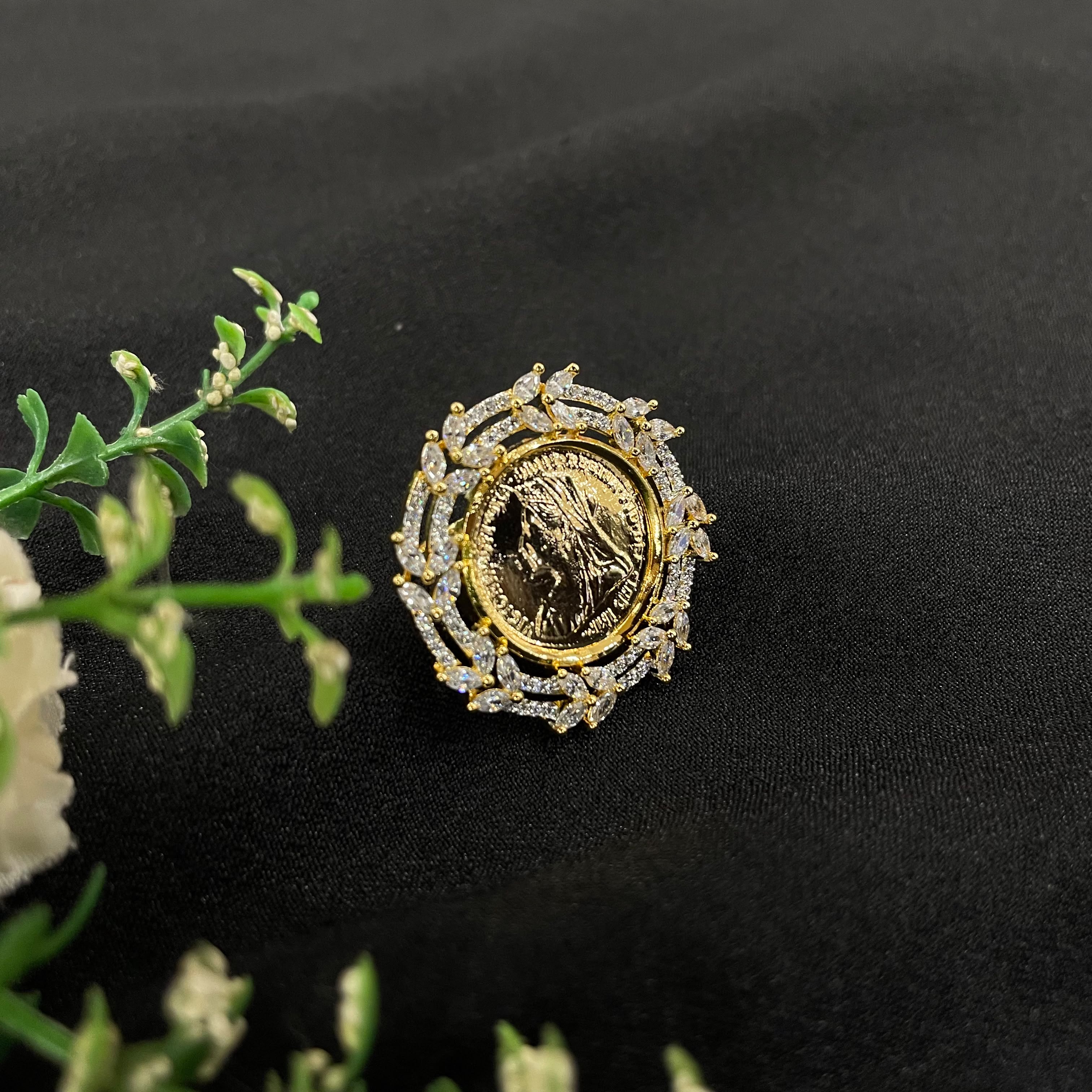 Ad Anika Ring