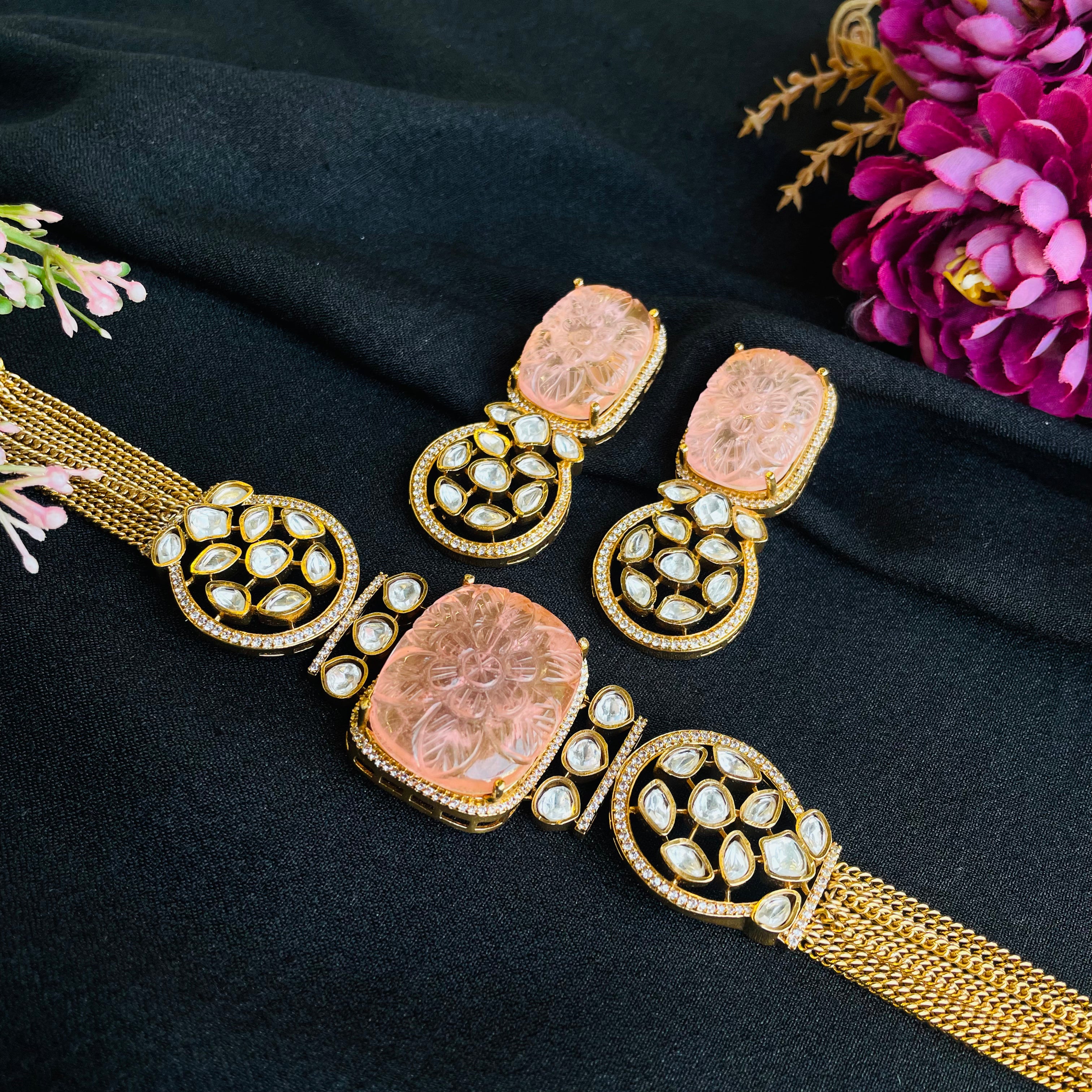 Nayaab Amaya Choker