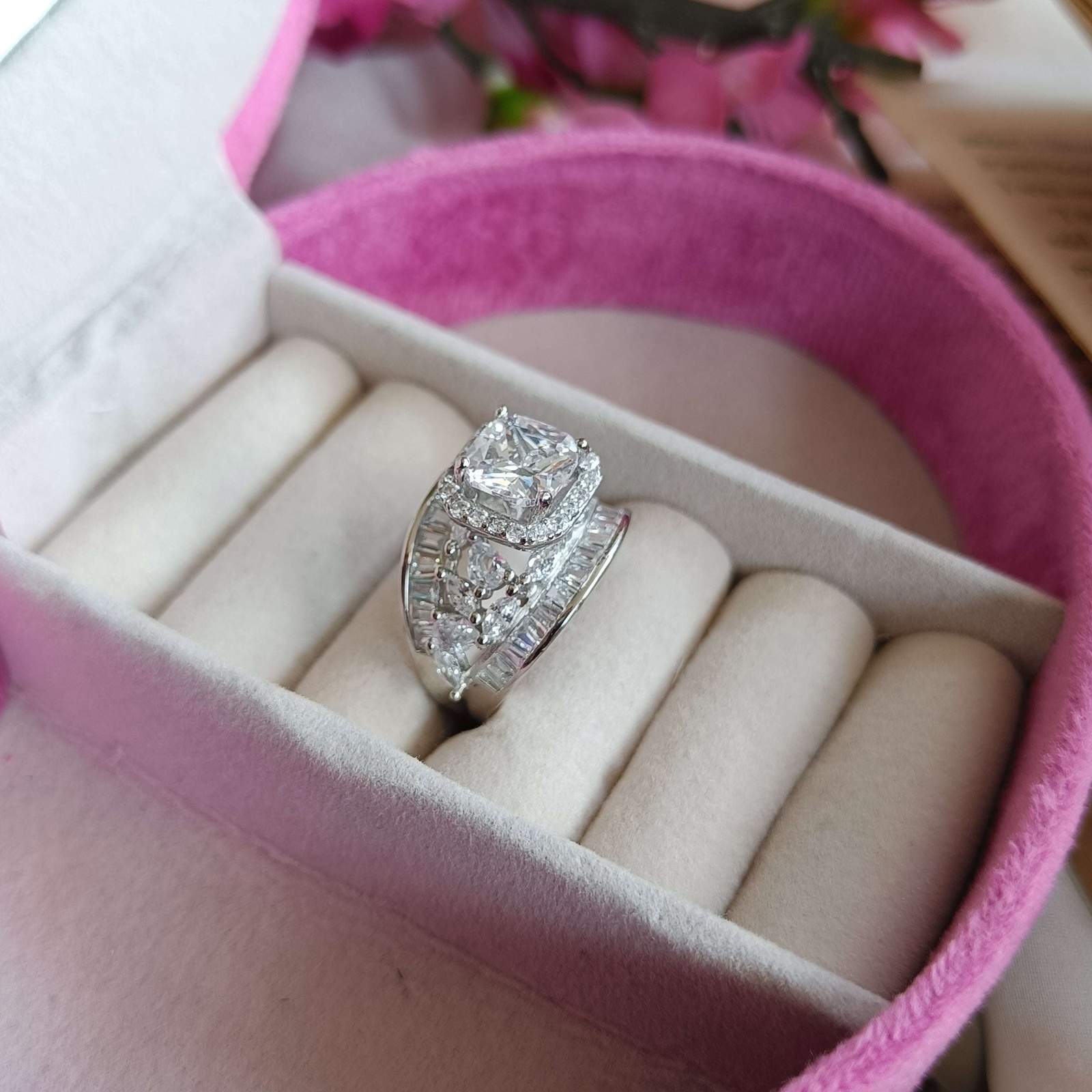 Vs sterling silver cocktail ring 097