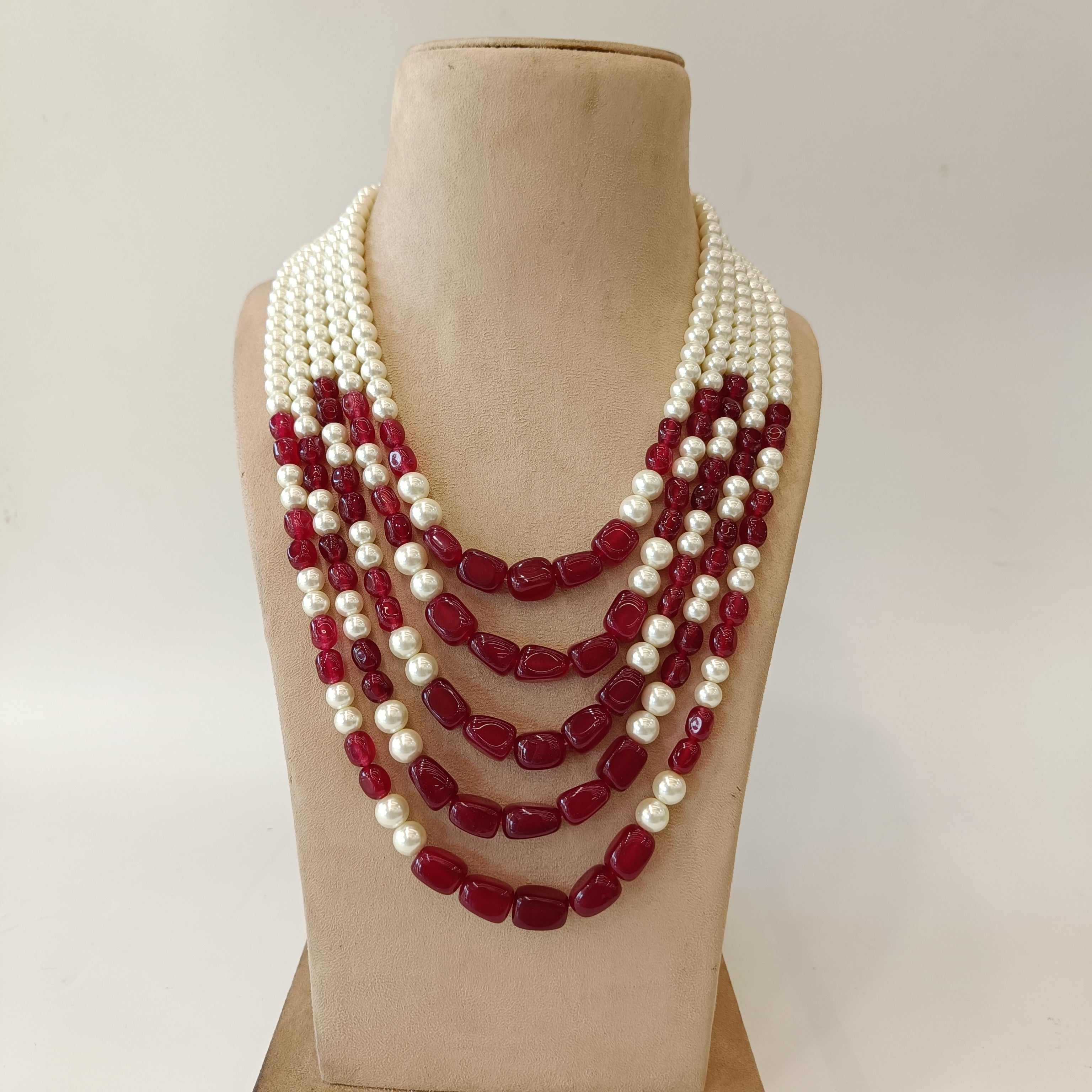 Nayaab zuby neckpiece