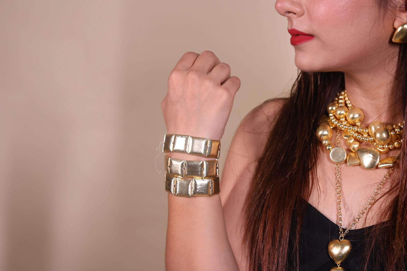 Layla Zuri bracelet Velvet box by Shweta