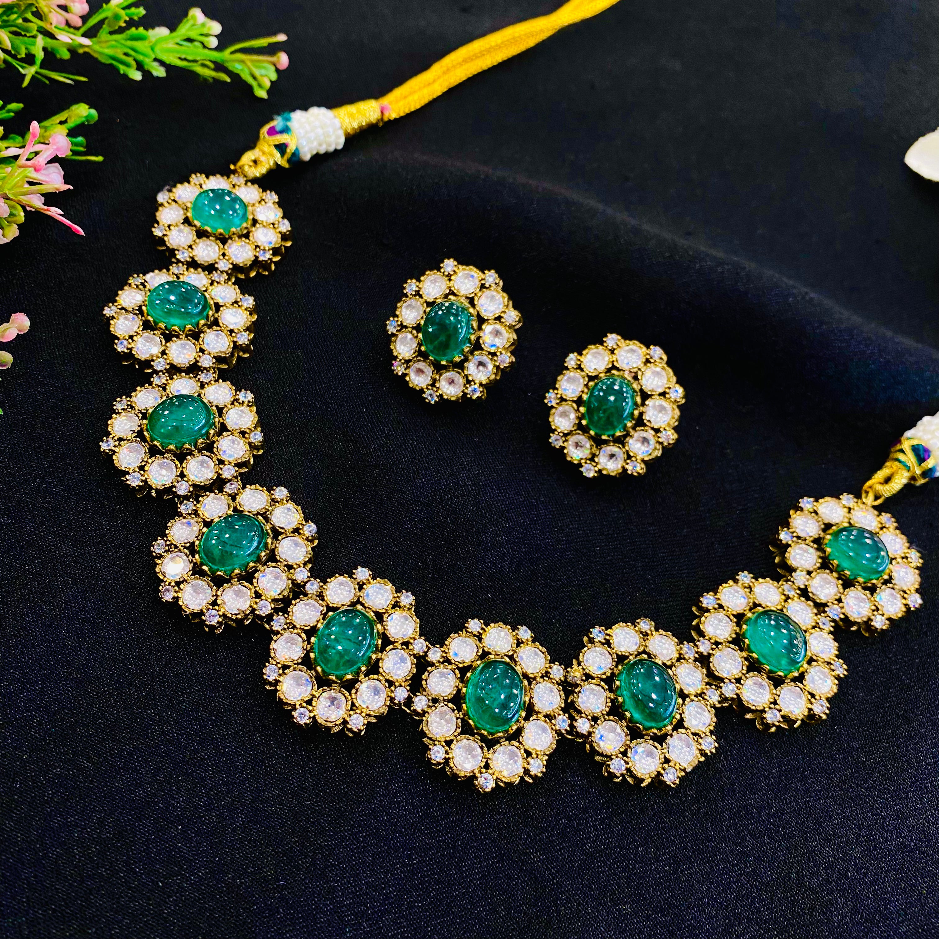Nayaab Anju Neckpiece
