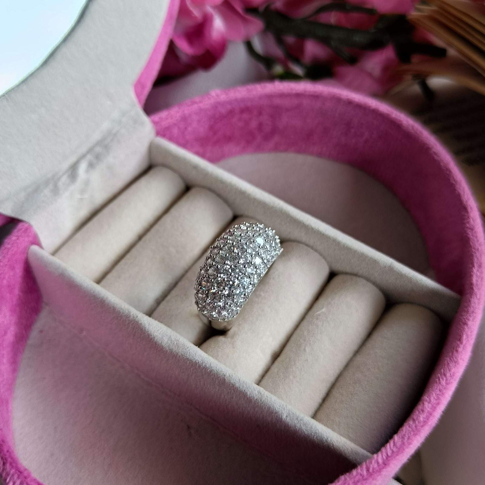 Vs sterling silver cocktail ring 095 Velvet box by Shweta